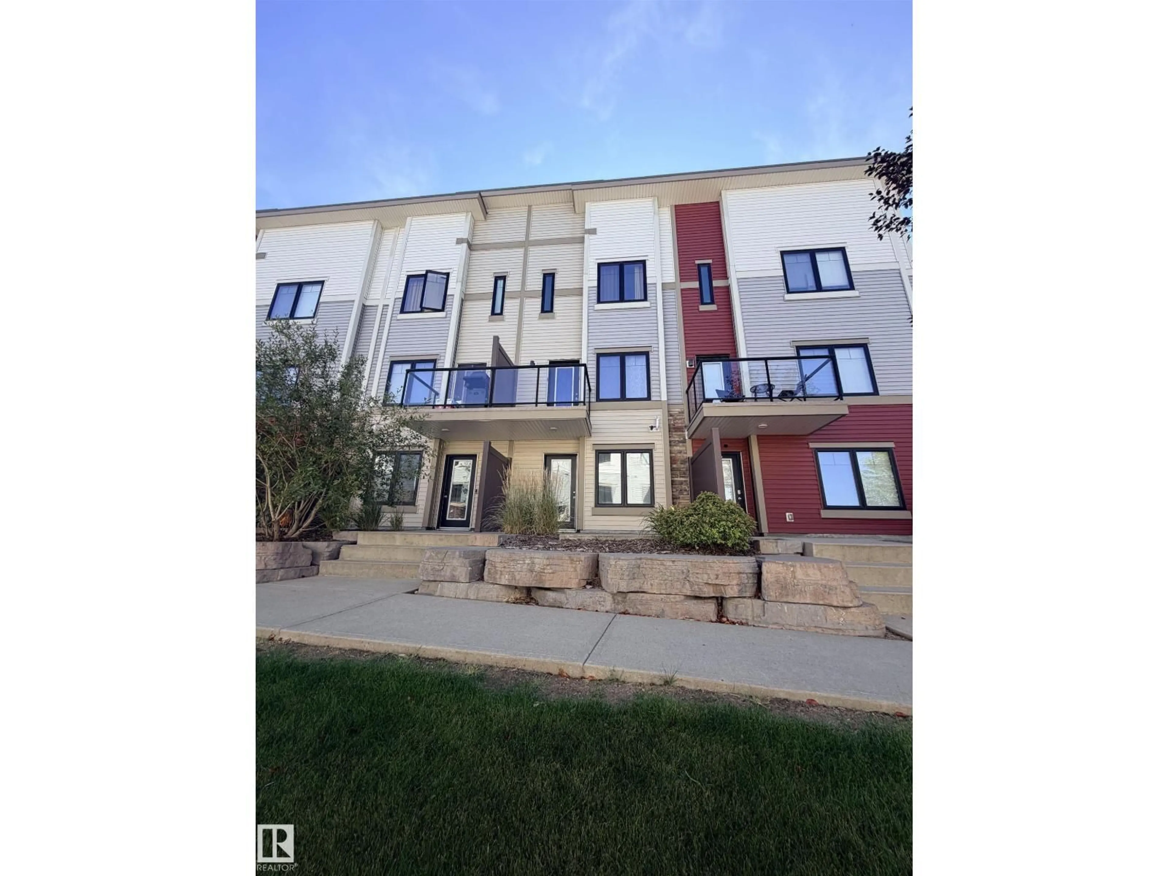 A pic from outside/outdoor area/front of a property/back of a property/a pic from drone, building for 97 WELSH DR, Edmonton Alberta T6X1Y8