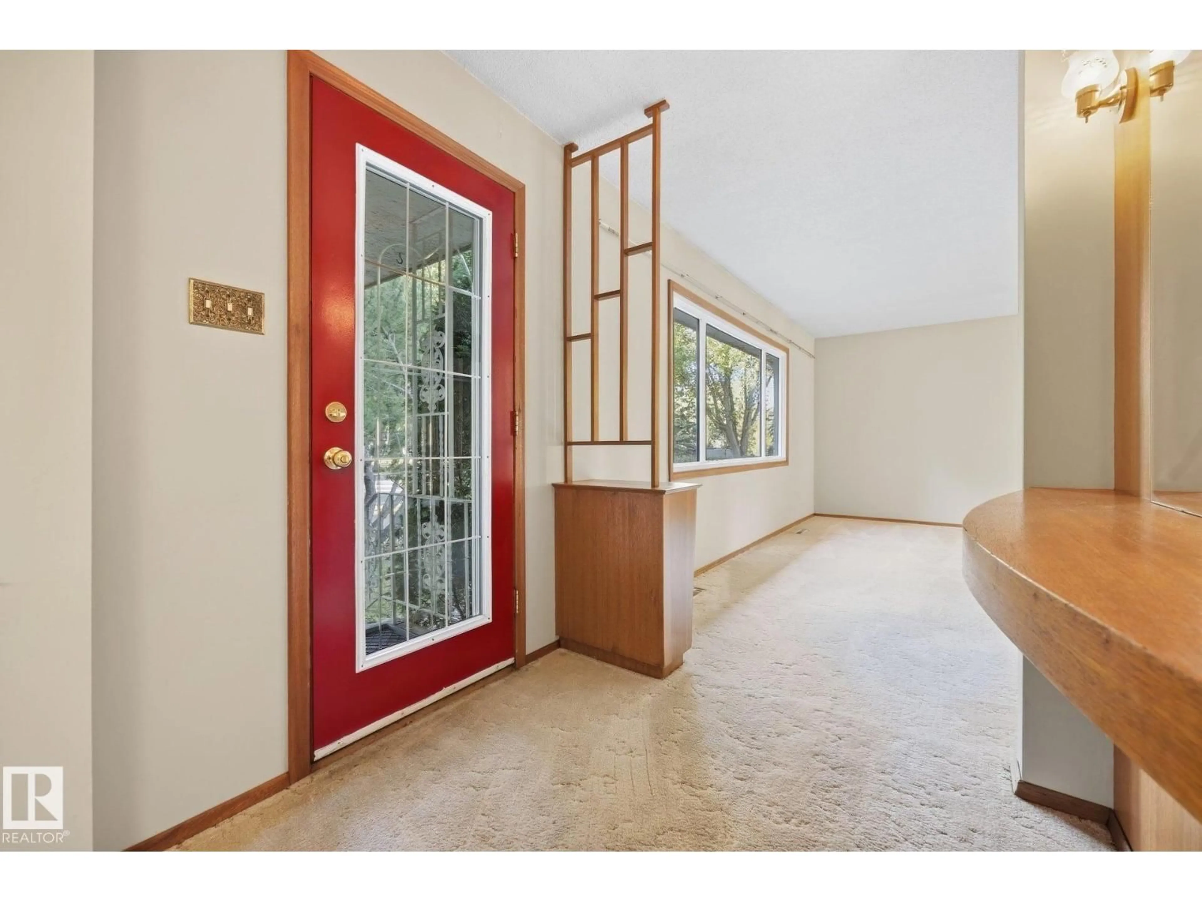 Indoor entryway for 6 RAVEN DR, Sherwood Park Alberta T8A0C3