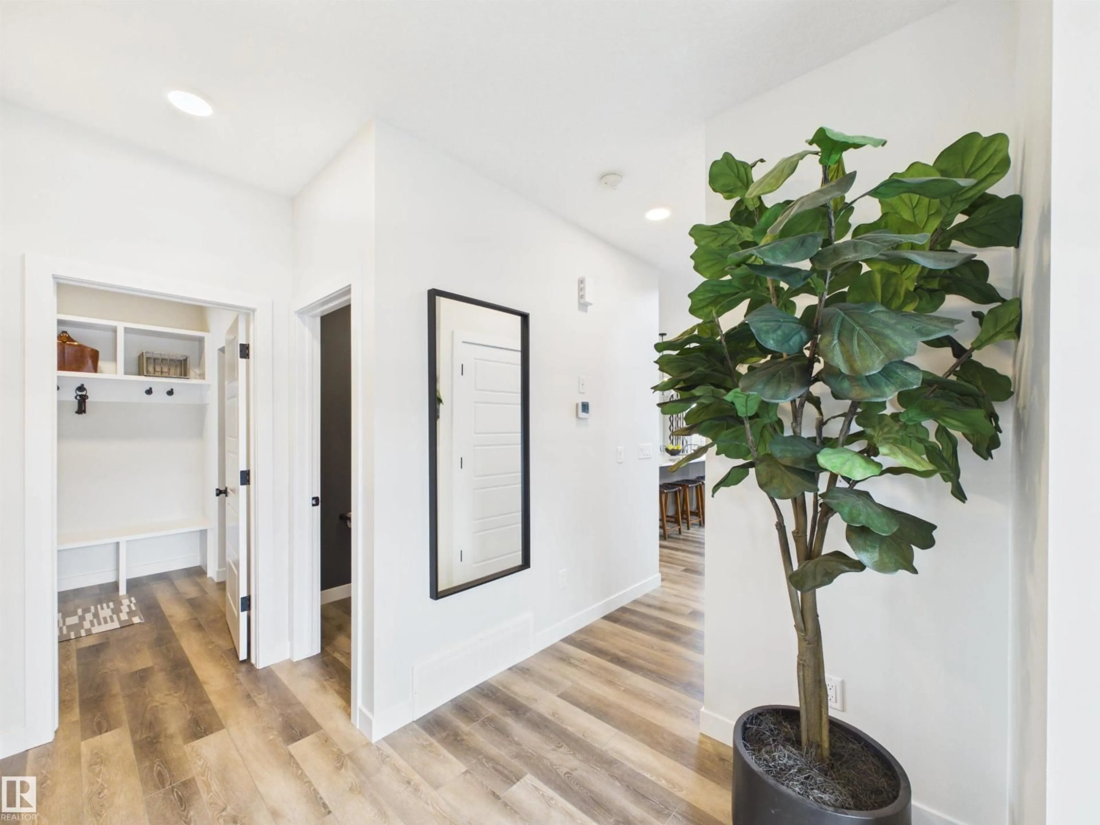 Indoor entryway for 120 CALEDON CR, Spruce Grove Alberta T7X4T4