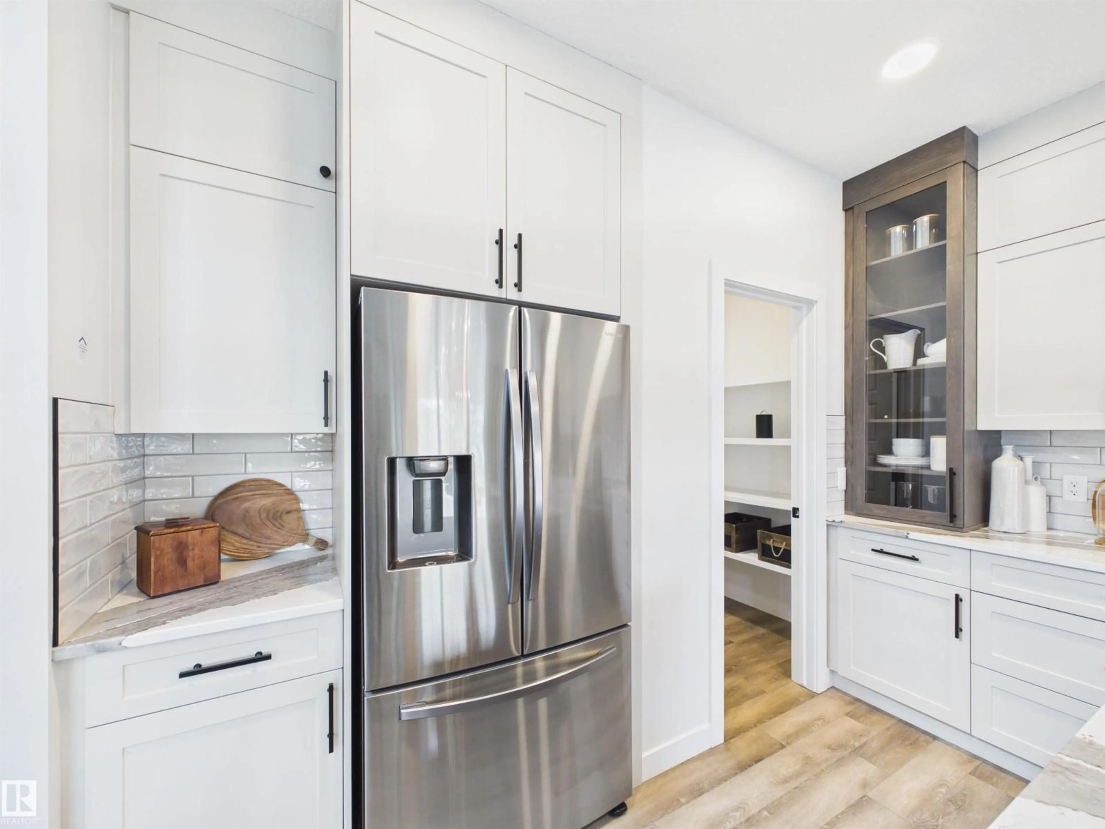 Contemporary kitchen, unknown for 120 CALEDON CR, Spruce Grove Alberta T7X4T4