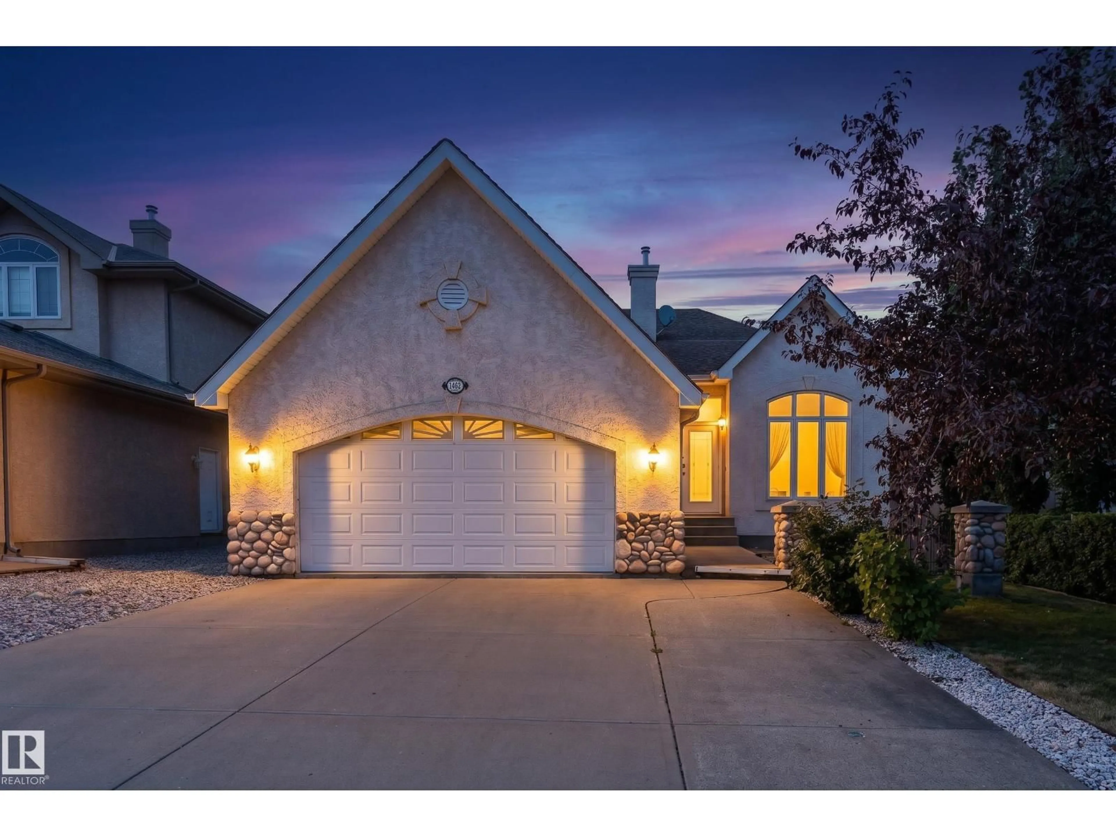 Unknown for 1462 LOEWEN CT, Edmonton Alberta T6R2Y1
