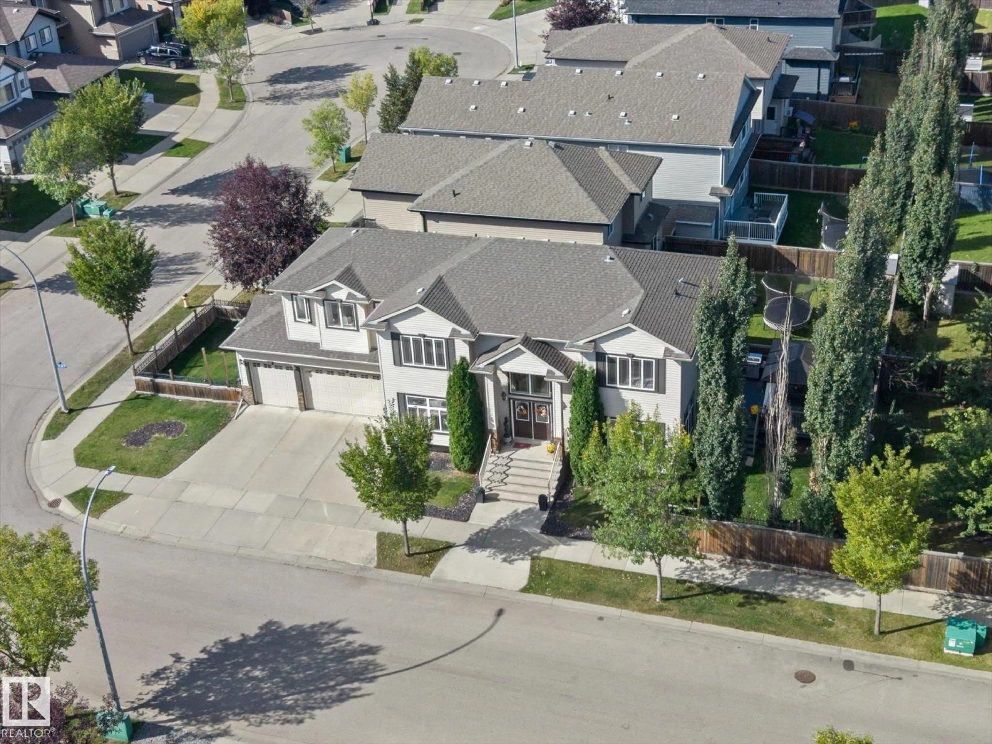 A pic from outside/outdoor area/front of a property/back of a property/a pic from drone, street for 6002 46 AV, Beaumont Alberta T4X0J1