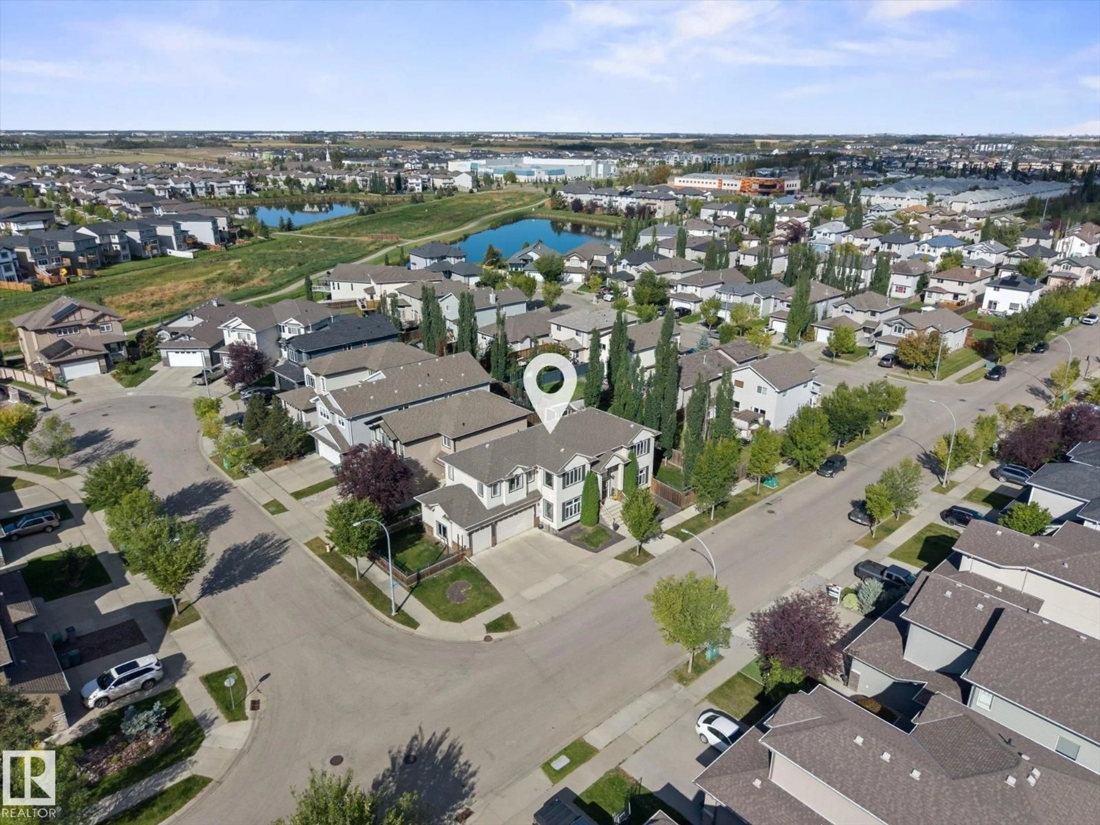 A pic from outside/outdoor area/front of a property/back of a property/a pic from drone, street for 6002 46 AV, Beaumont Alberta T4X0J1