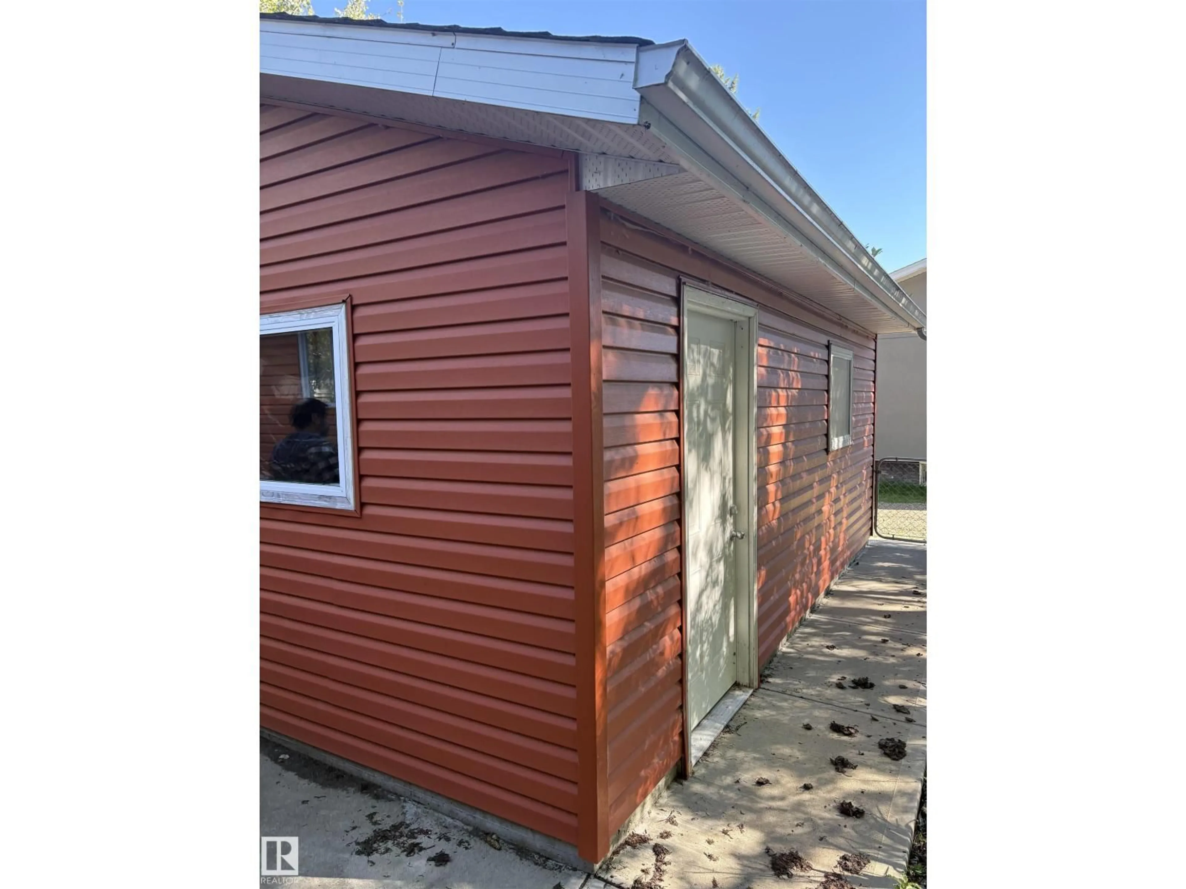 Shed for 1807 COVE CRESENT, Rural Lac Ste. Anne County Alberta T0E0L0