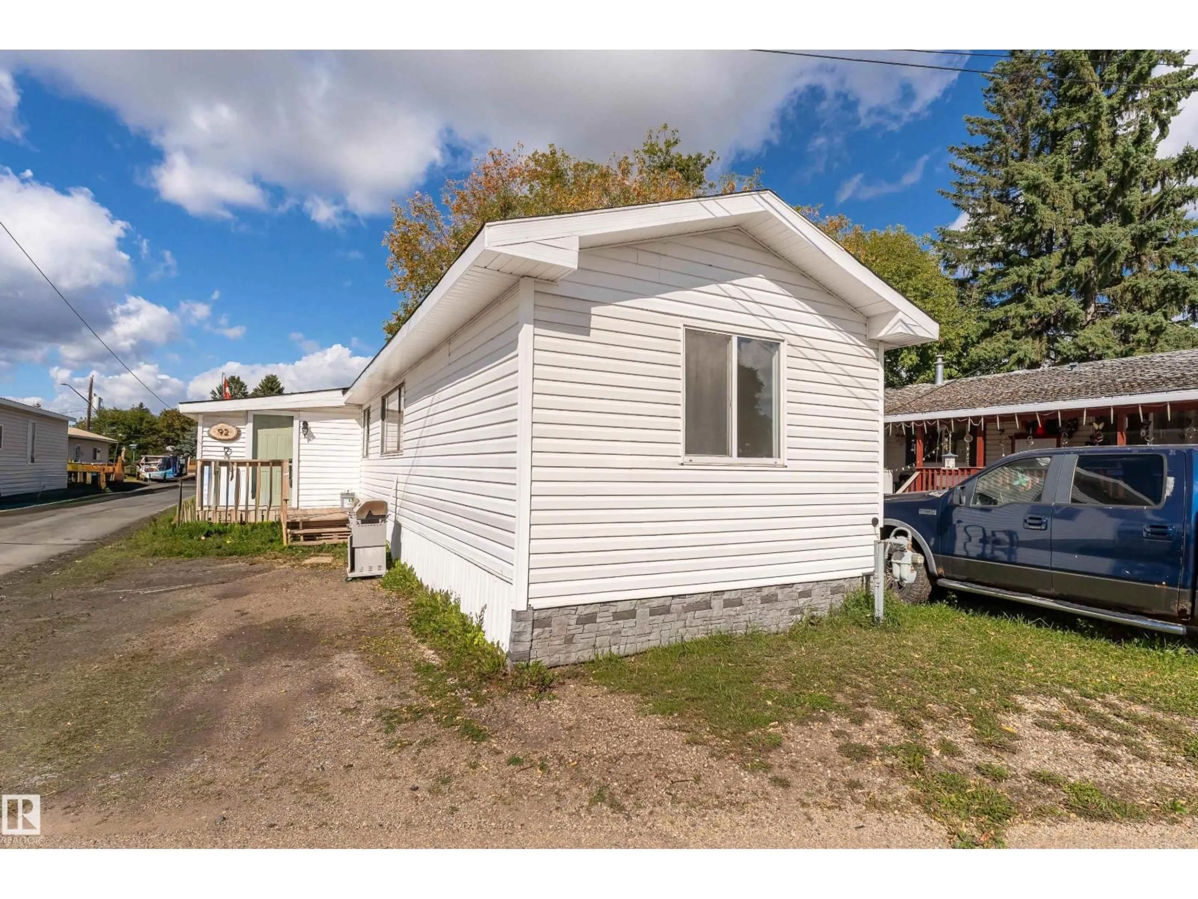 Shed for 92 305 CALAHOO RD, Spruce Grove Alberta T7X3K7