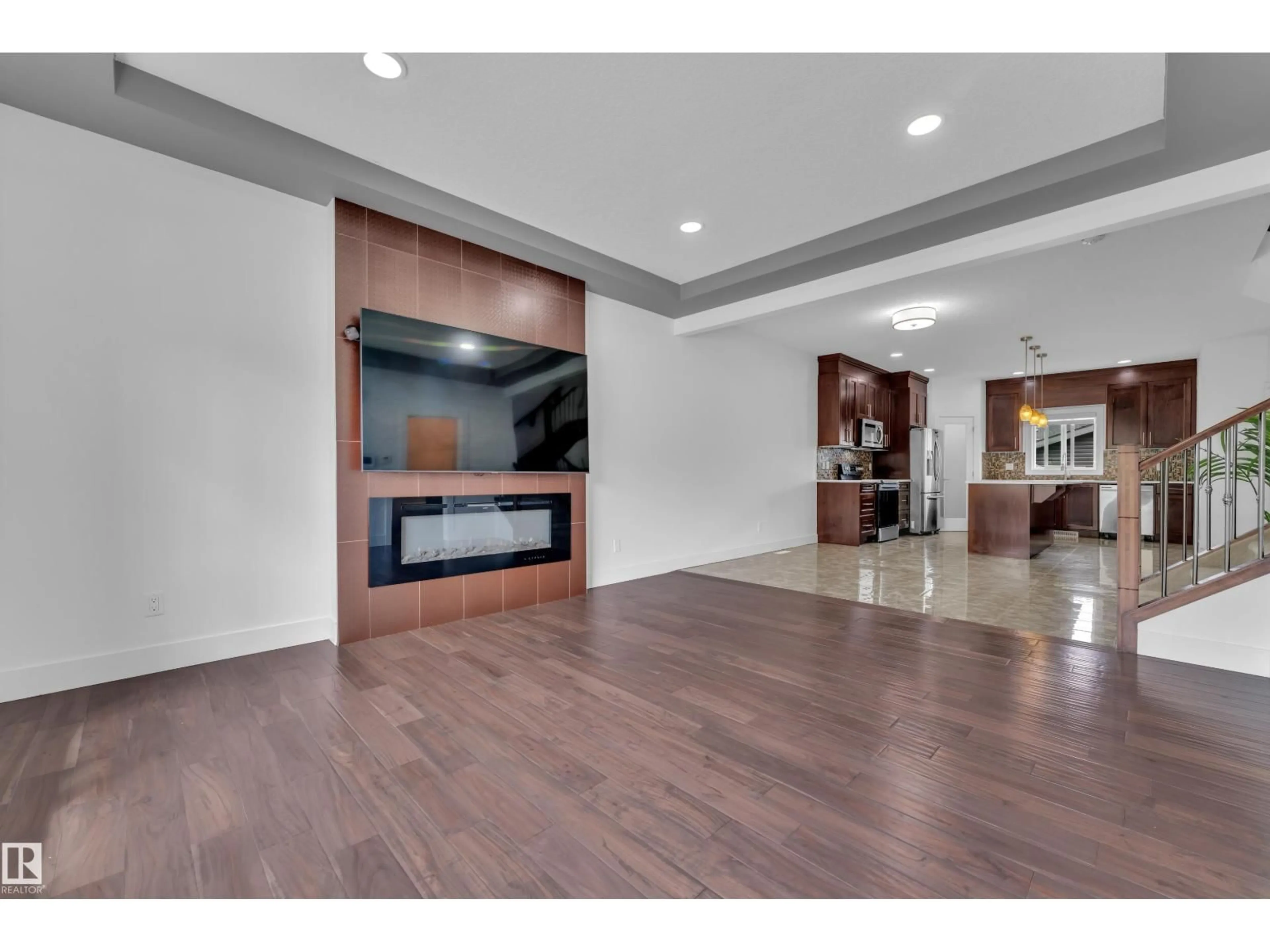 Unknown for 6454 177A AV, Edmonton Alberta T5Y3X2