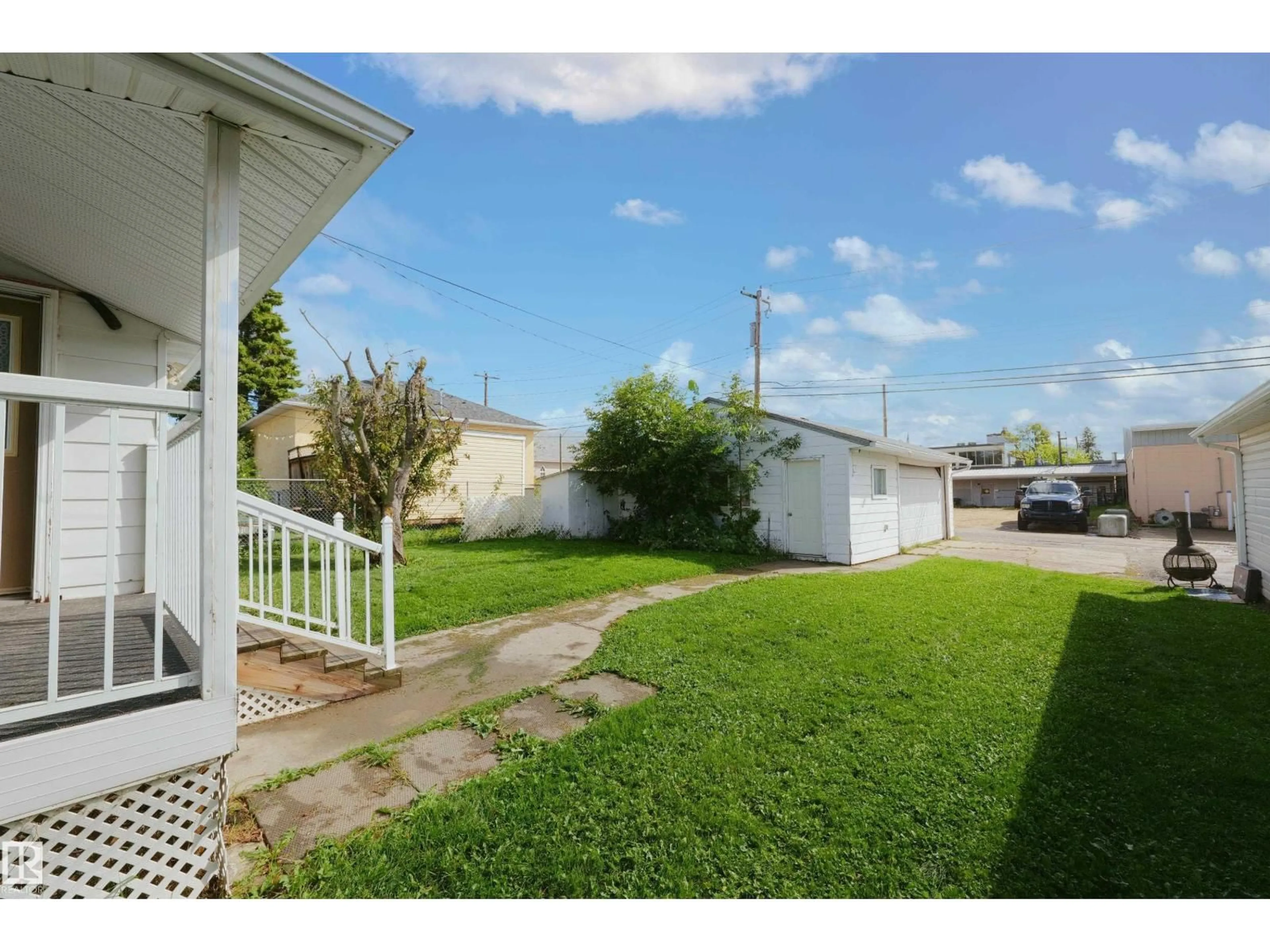 Patio, street for 5131 51 STREET, Barrhead Alberta T7N1A5