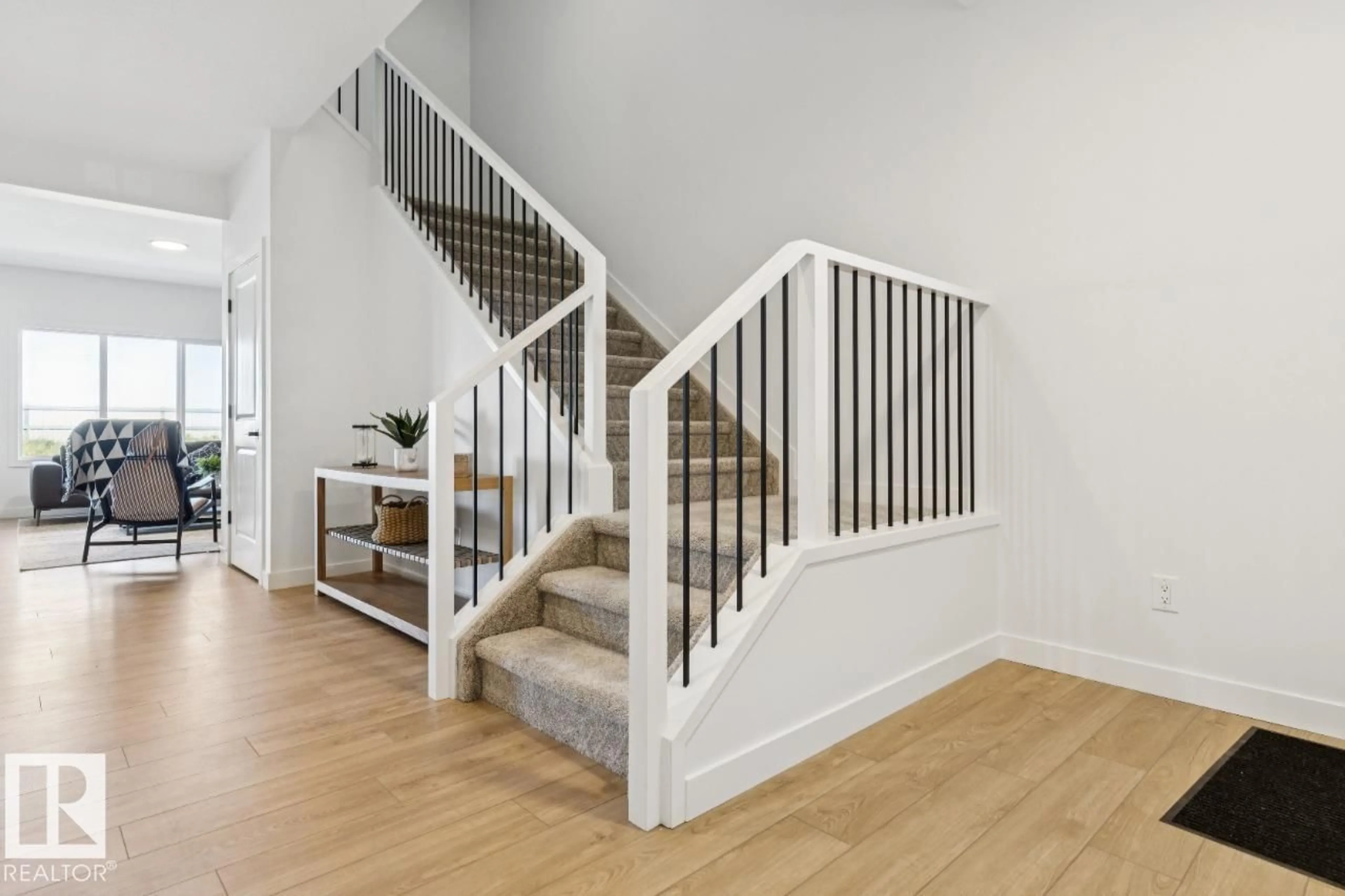 Stairs for 99 ROSA CR, St. Albert Alberta T8N8E7