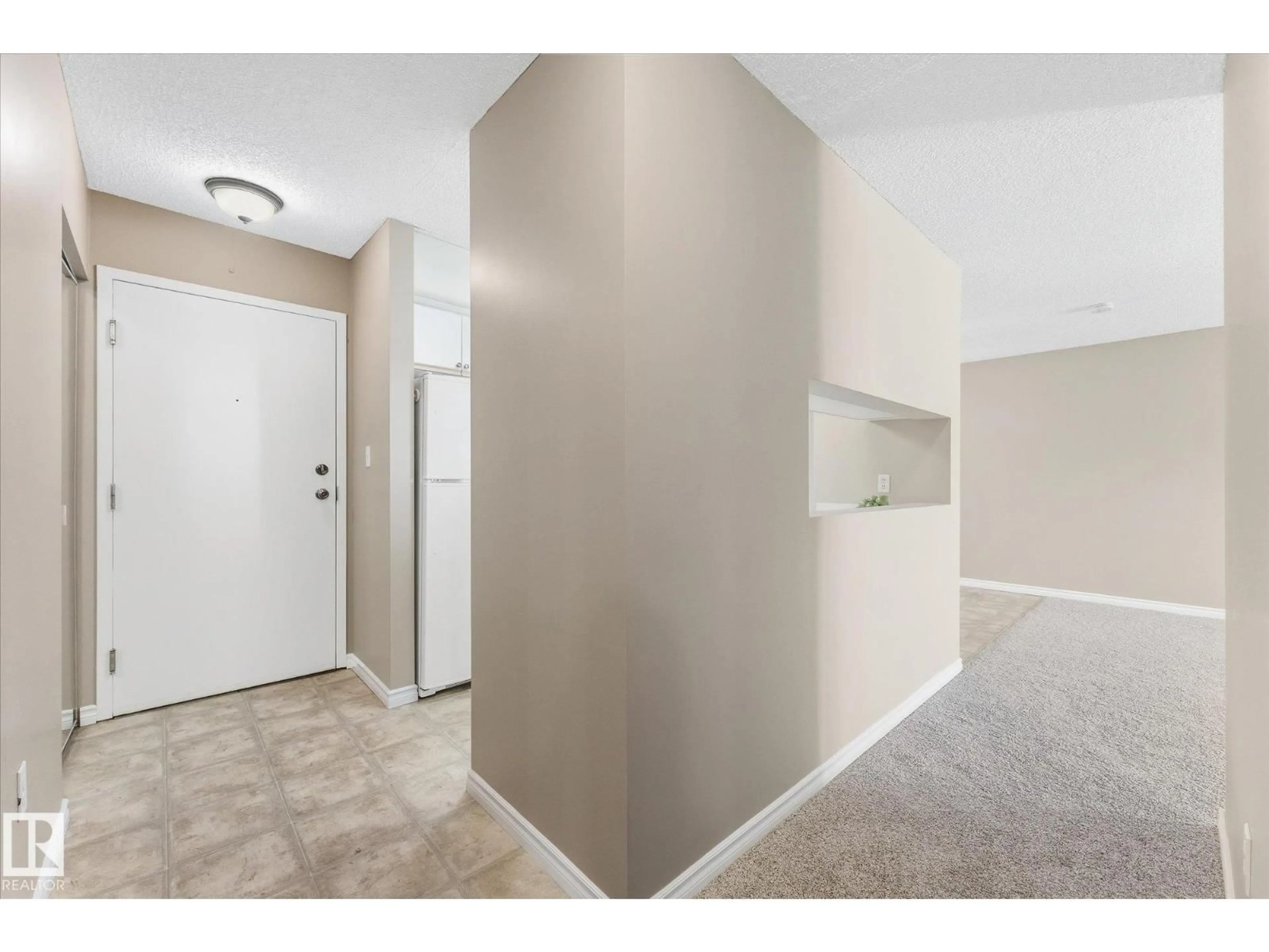 Indoor entryway for #104 - 2508 50 ST, Edmonton Alberta T6L6X9