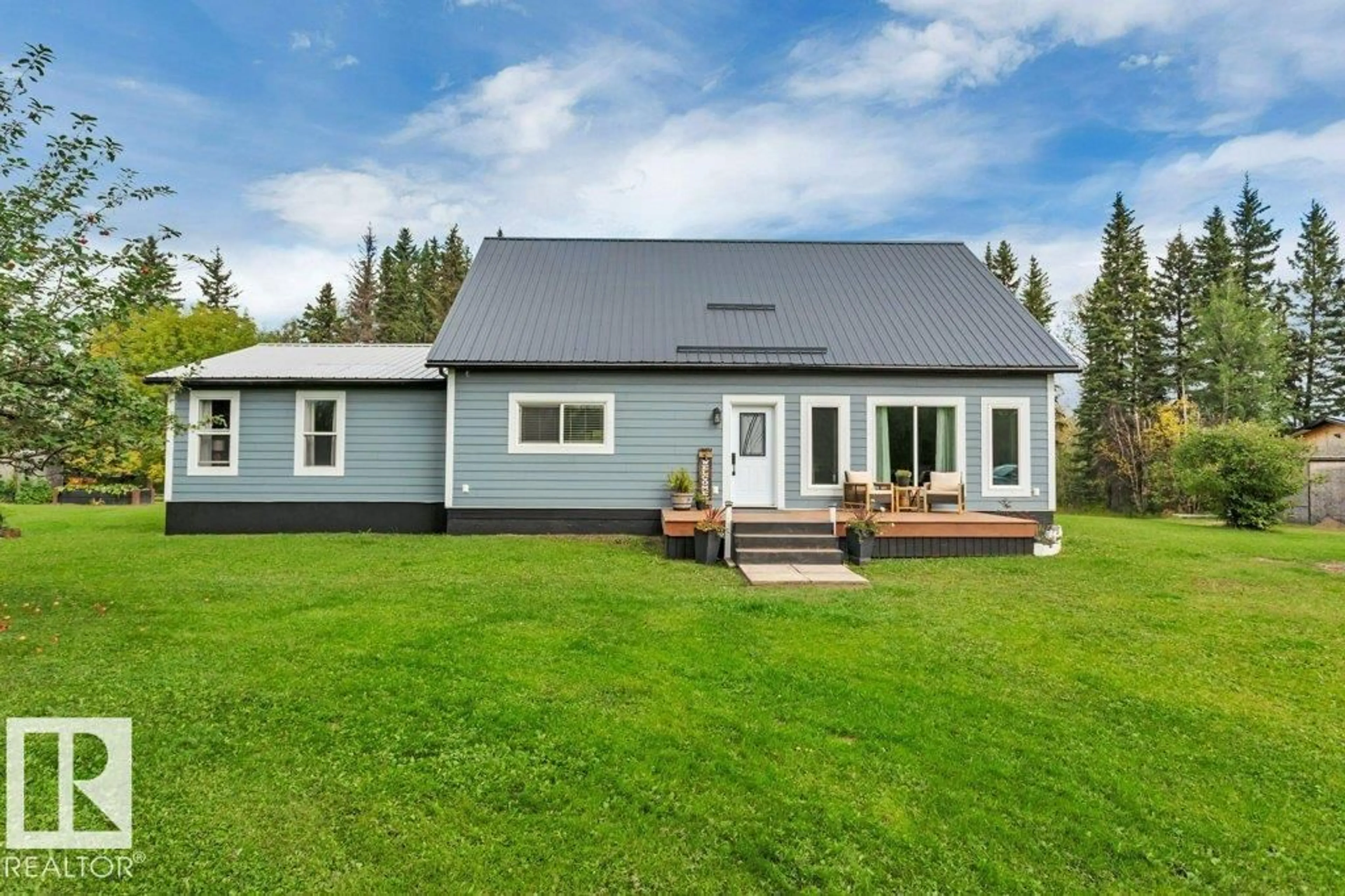 Home with vinyl exterior material, unknown for 6518 HIGHWAY 6161, Rural Brazeau County Alberta T0E0S0