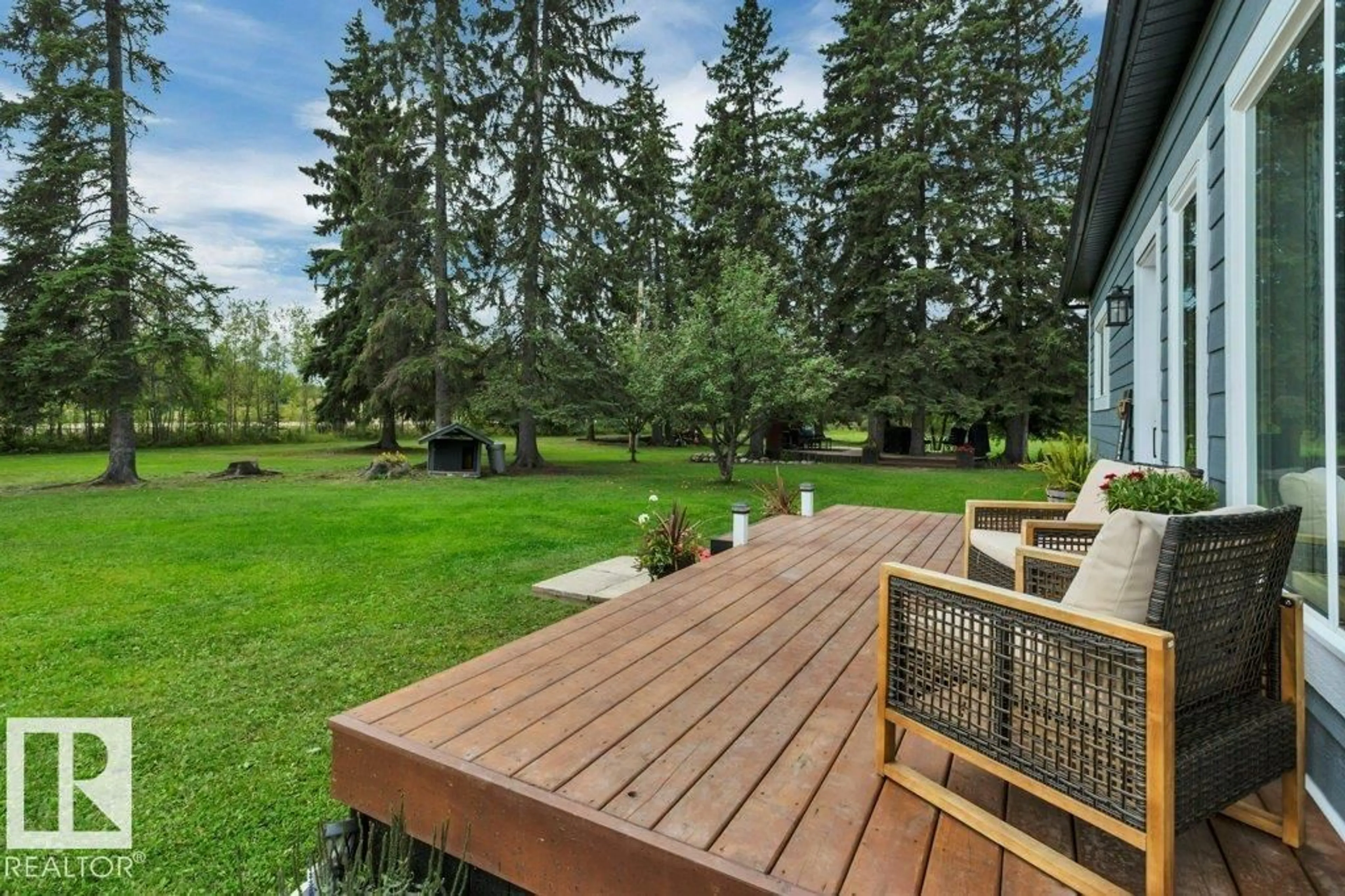 Patio, forest/trees view for 6518 HIGHWAY 6161, Rural Brazeau County Alberta T0E0S0