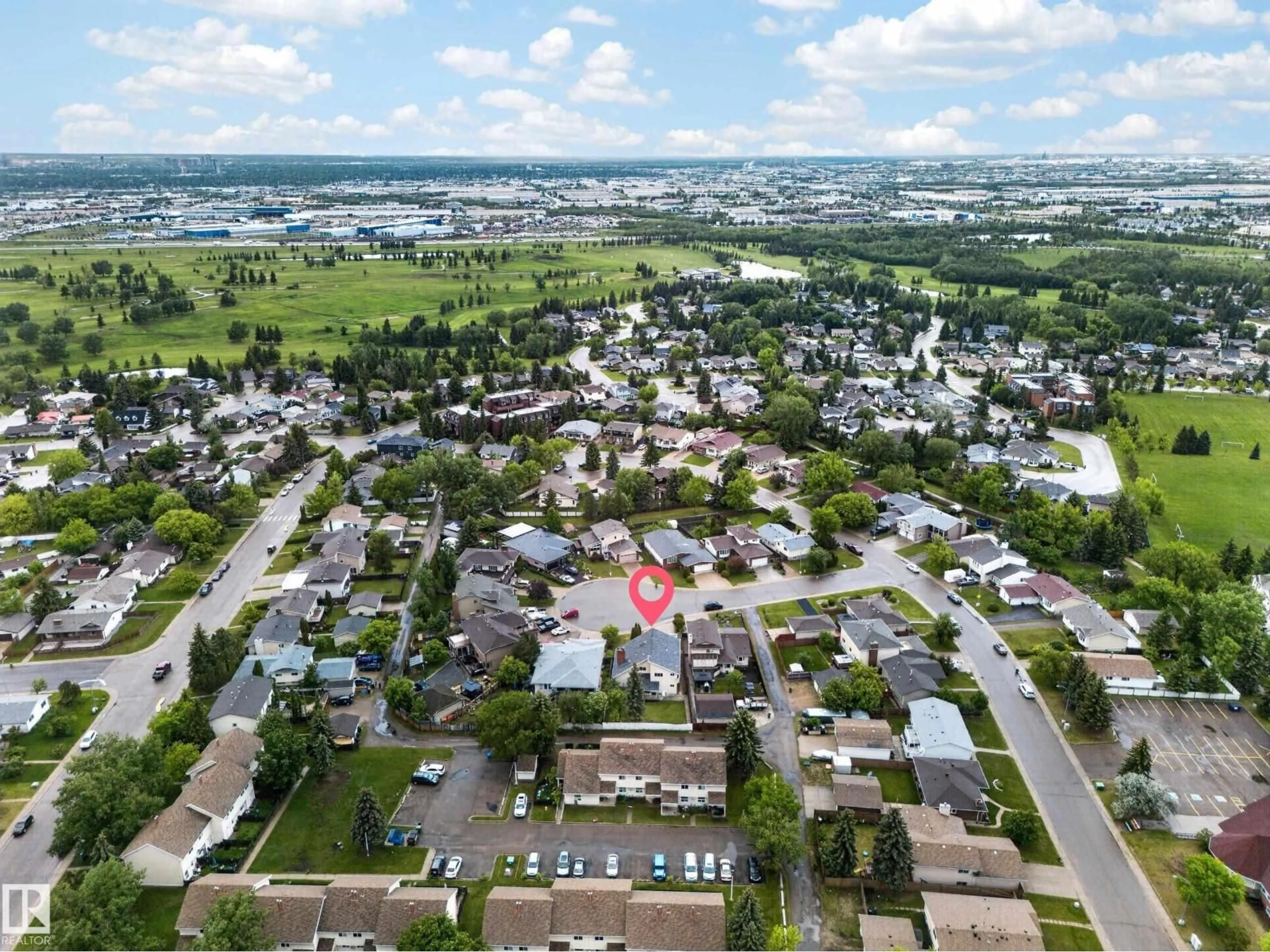 A pic from outside/outdoor area/front of a property/back of a property/a pic from drone, unknown for 34 GRAND MEADOWS CR, Edmonton Alberta T6L1A2