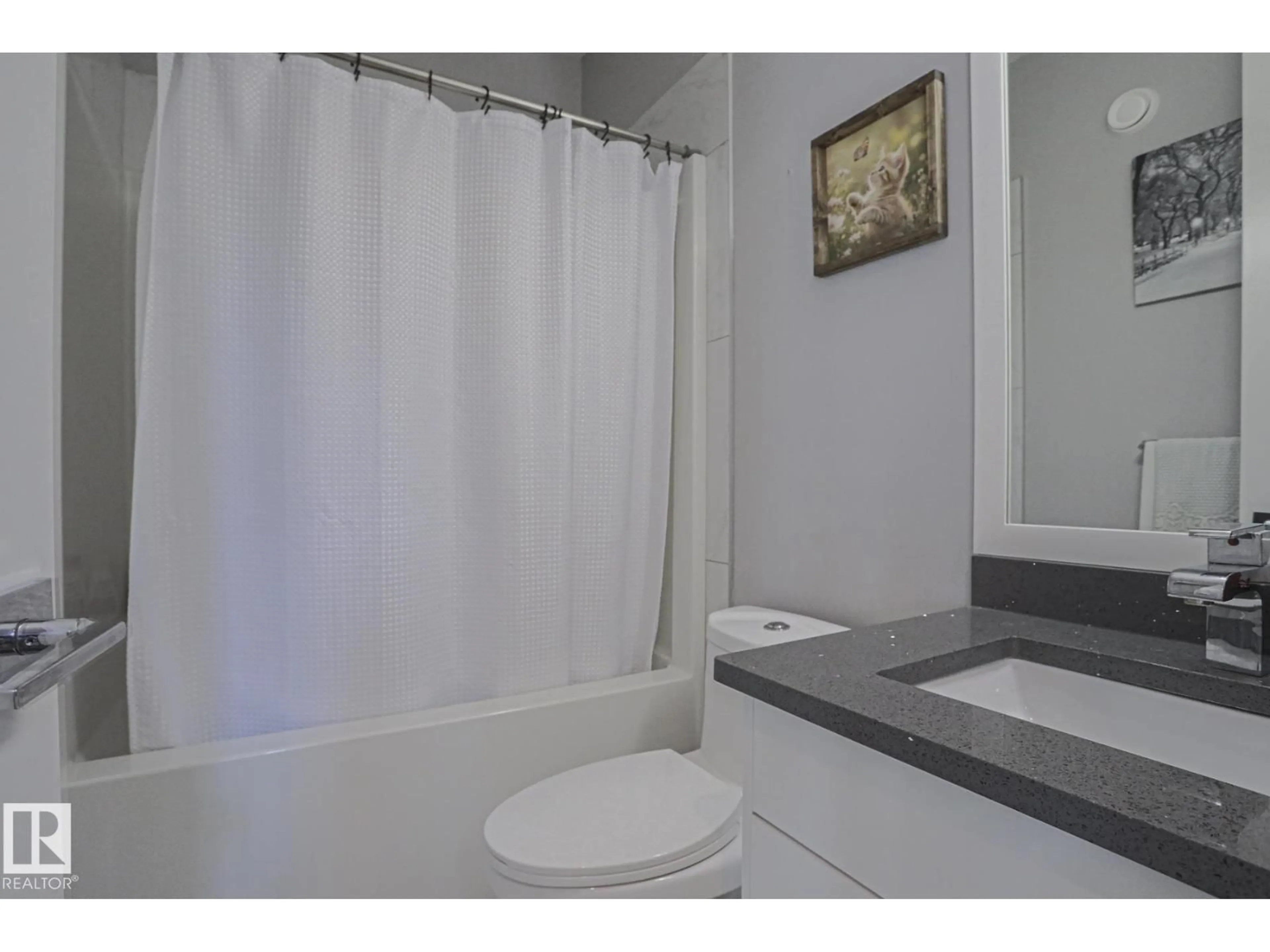 Standard bathroom, ceramic/tile floor for NW - 12801 203 ST, Edmonton Alberta T5S0E7