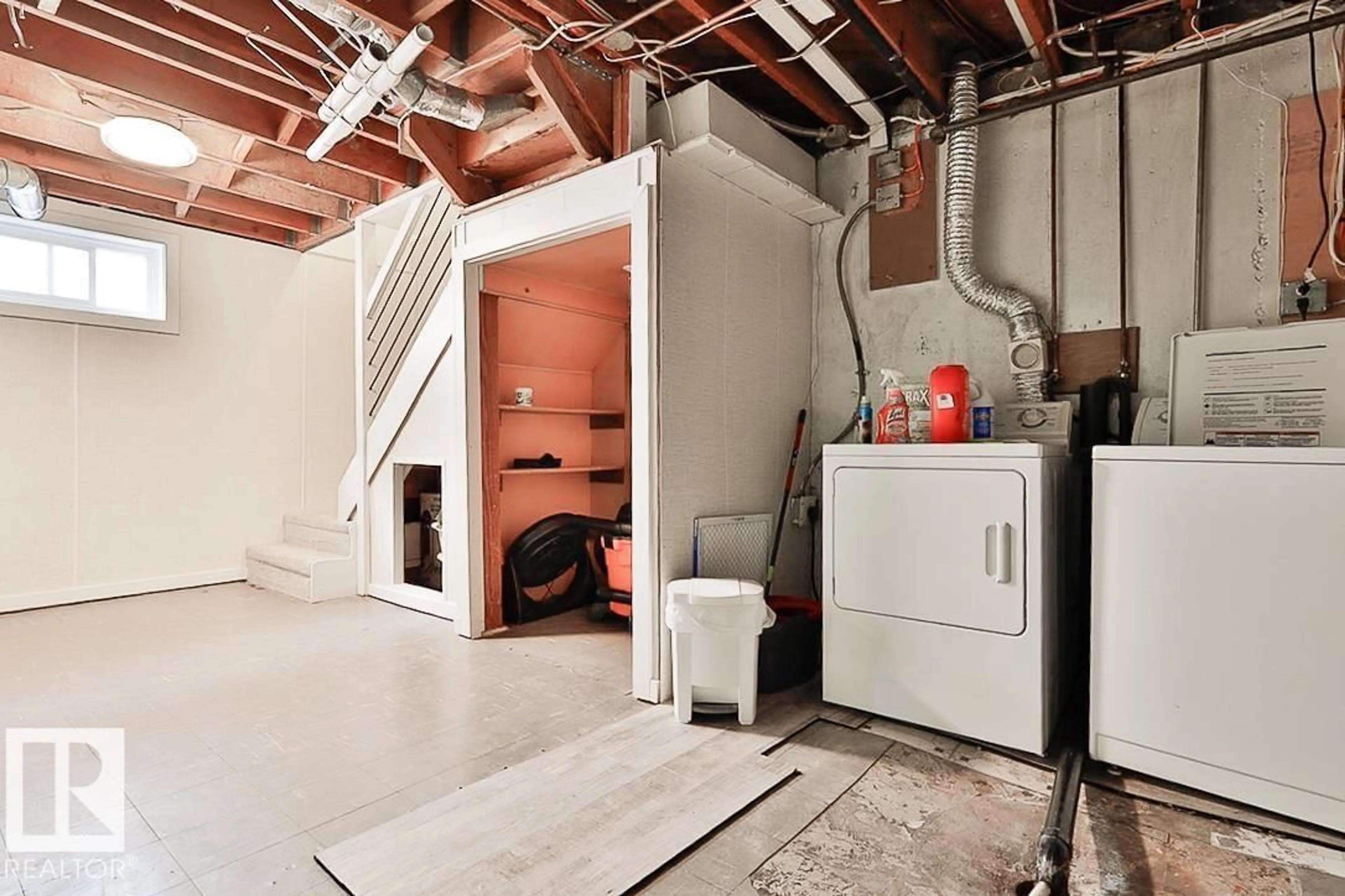 Laundry room for NW - 13312 123A ST, Edmonton Alberta T5L0L6