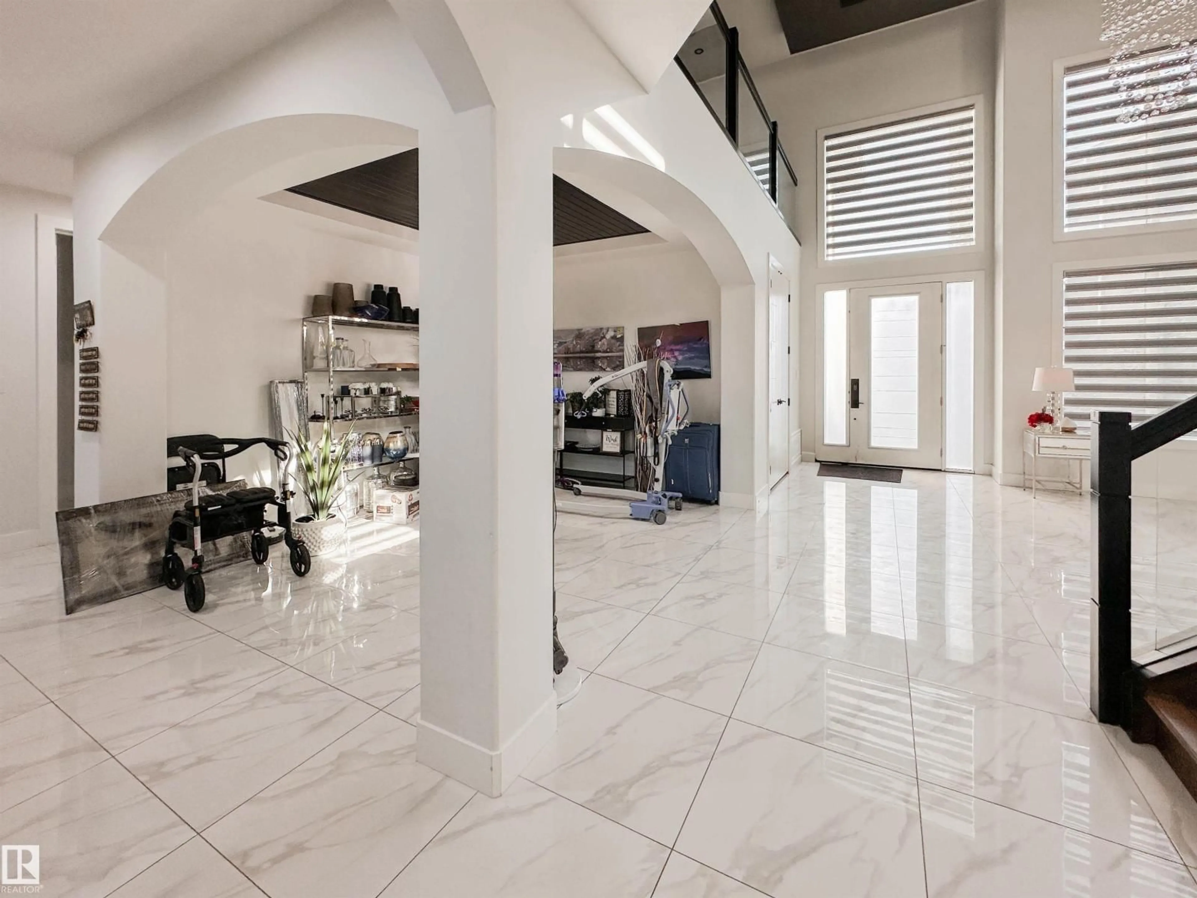 Indoor foyer for 1448 25 ST, Edmonton Alberta T6T2K7