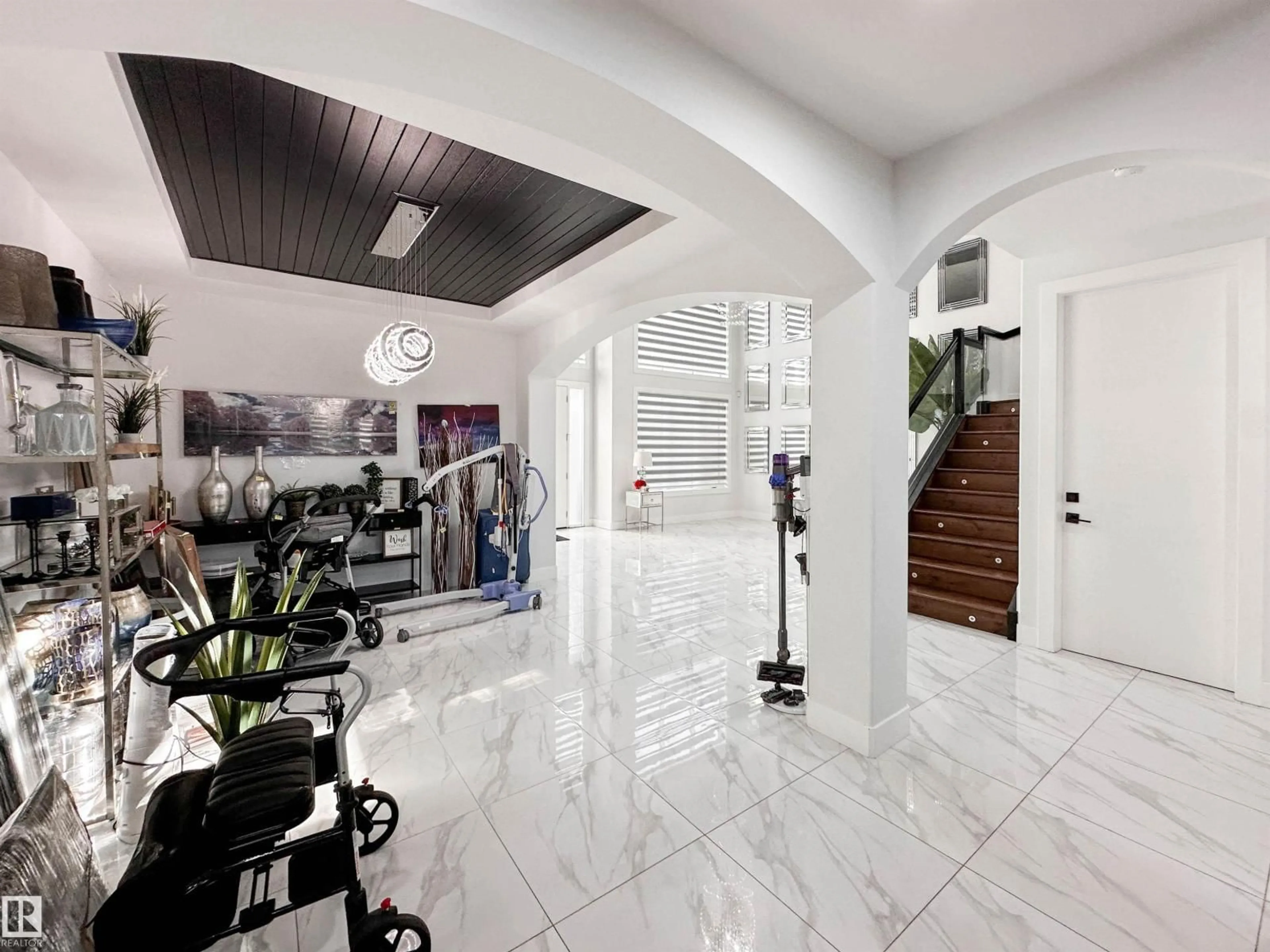 Indoor foyer for 1448 25 ST, Edmonton Alberta T6T2K7