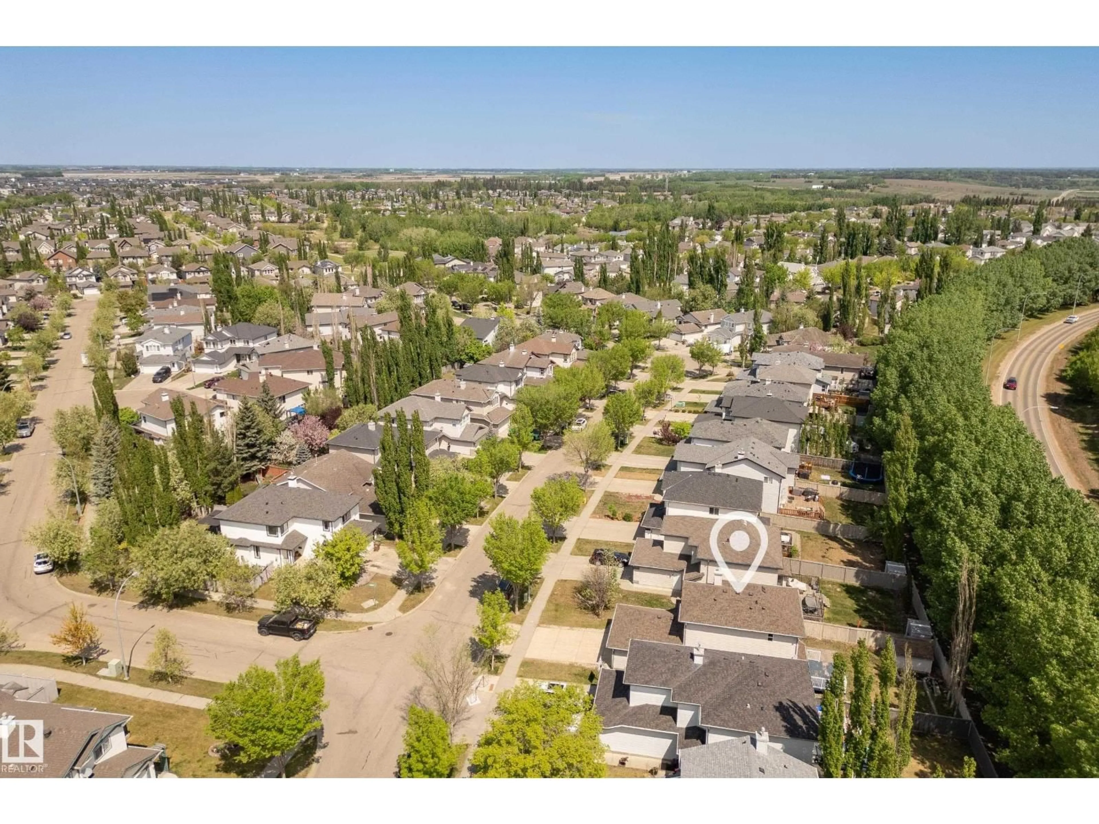 A pic from outside/outdoor area/front of a property/back of a property/a pic from drone, street for 23 ENGLISH WY, St. Albert Alberta T8N7G6