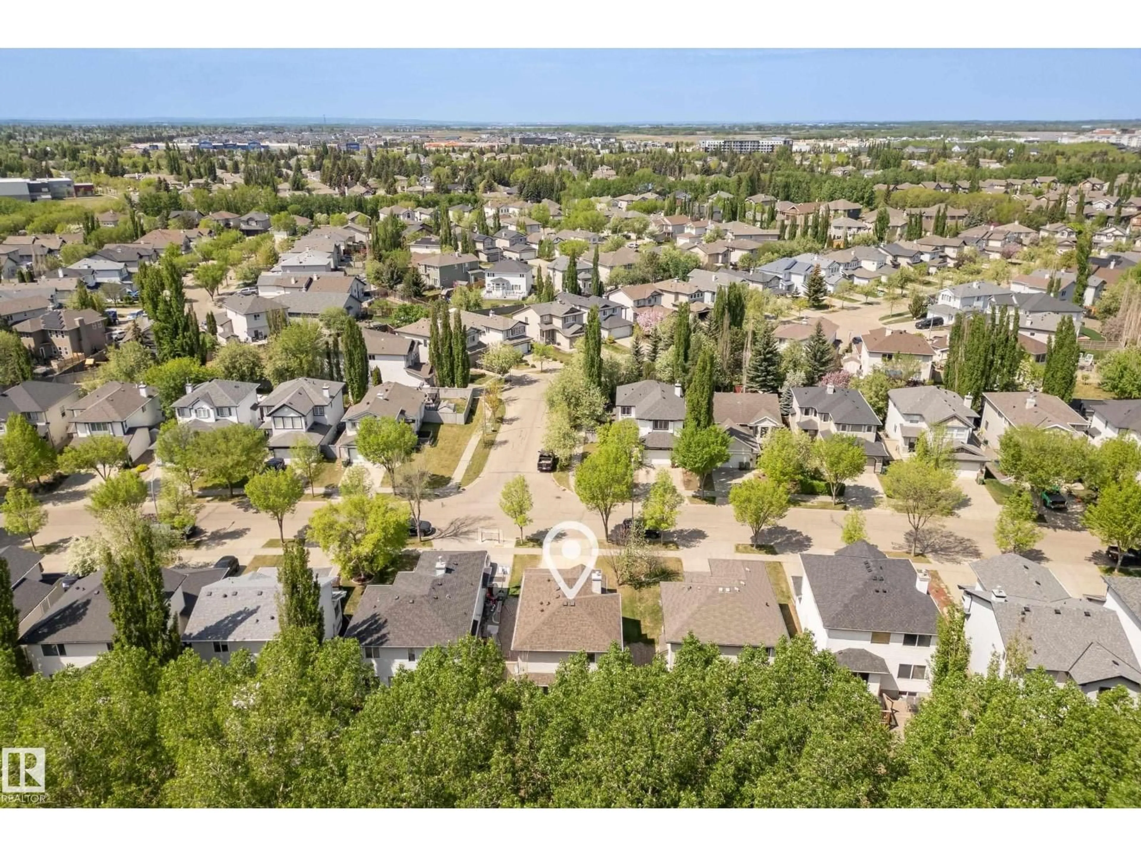 A pic from outside/outdoor area/front of a property/back of a property/a pic from drone, unknown for 23 ENGLISH WY, St. Albert Alberta T8N7G6