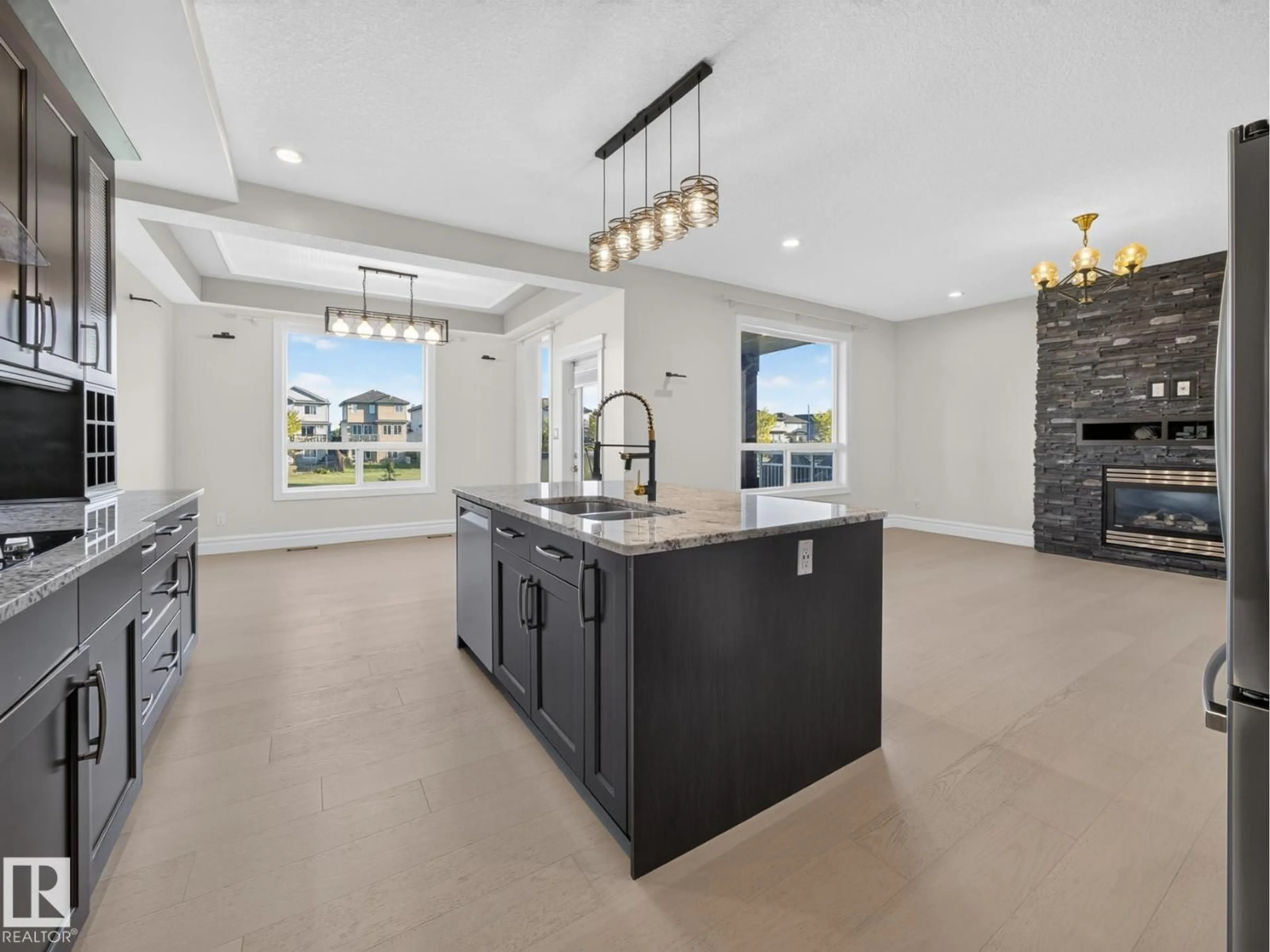 Open concept kitchen, ceramic/tile floor for 164 DURRAND BN, Fort Saskatchewan Alberta T8L0M8