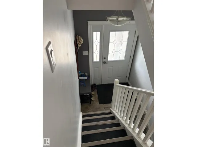 1001 7 AV, Cold Lake 4