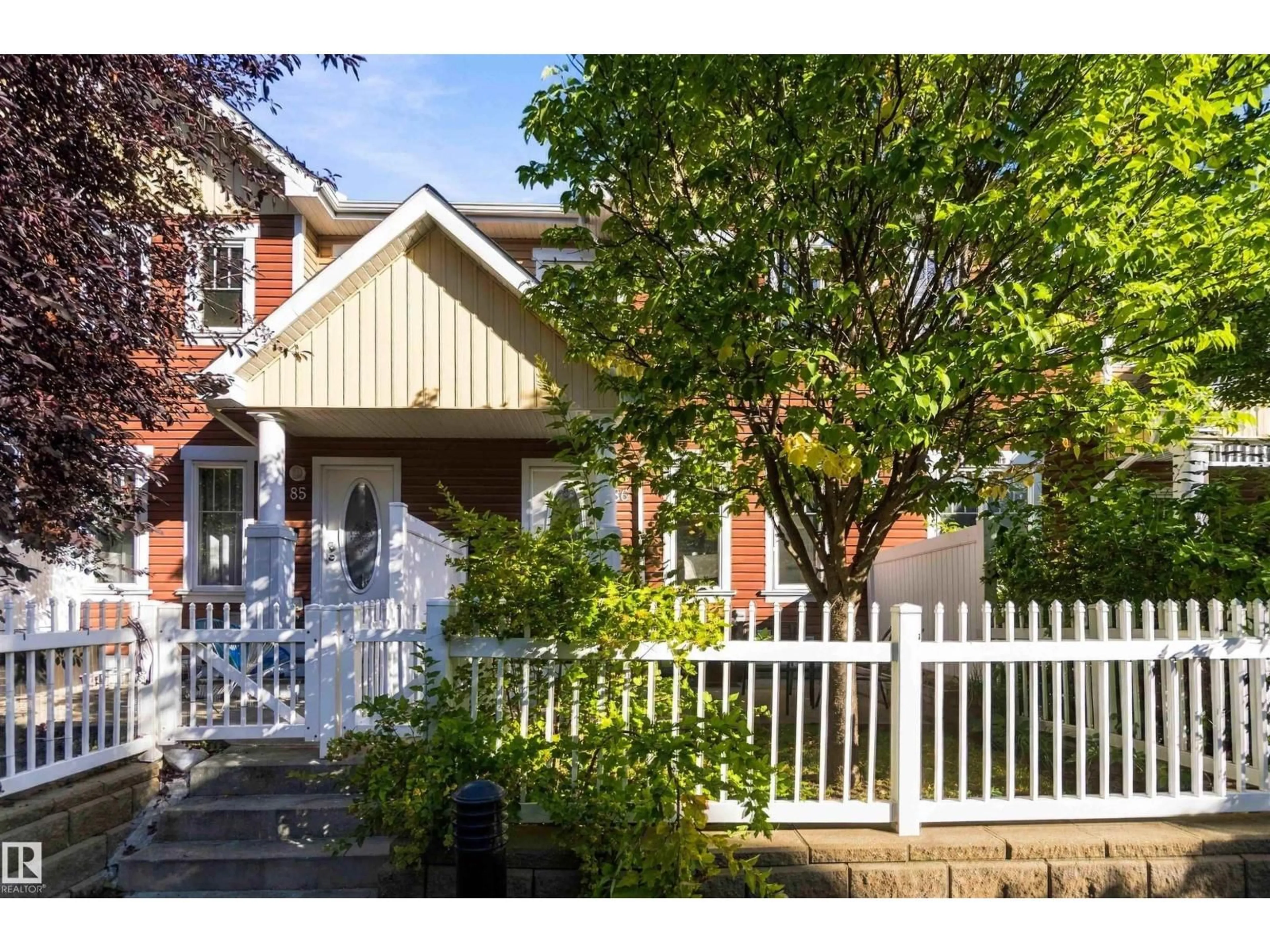 Home with vinyl exterior material, street for #86 - 1623 TOWNE CENTRE BV, Edmonton Alberta T6R0S3