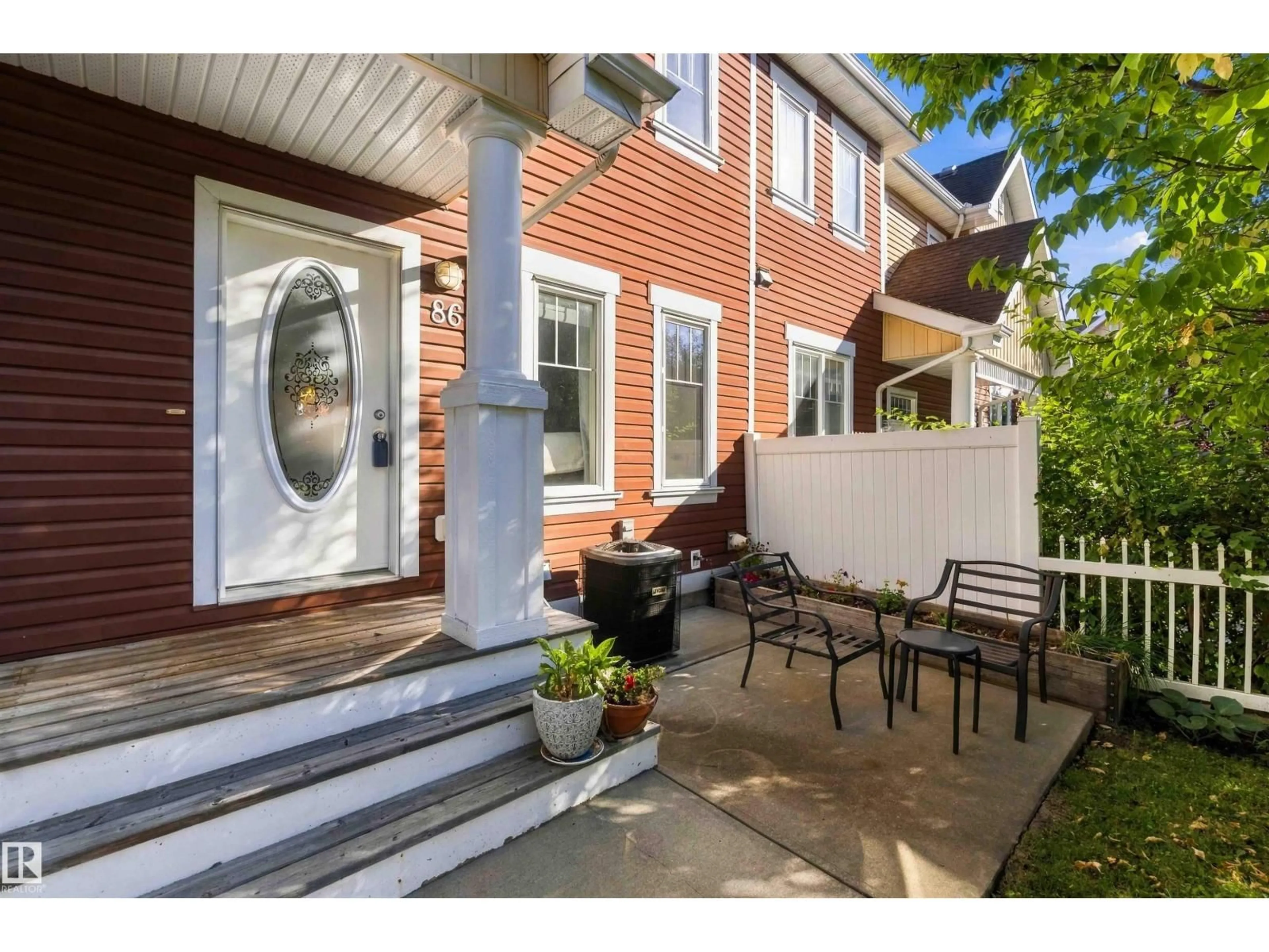 Patio, street for #86 - 1623 TOWNE CENTRE BV, Edmonton Alberta T6R0S3