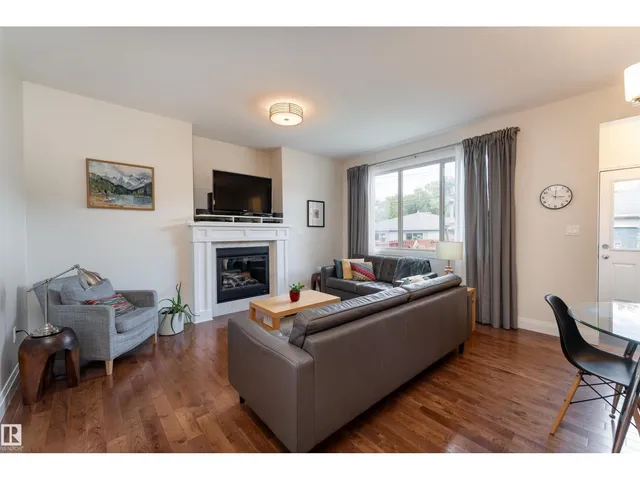 8340 79 AV, Edmonton 5
