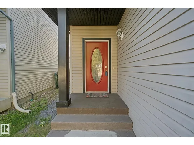 610 87 ST, Edmonton 3