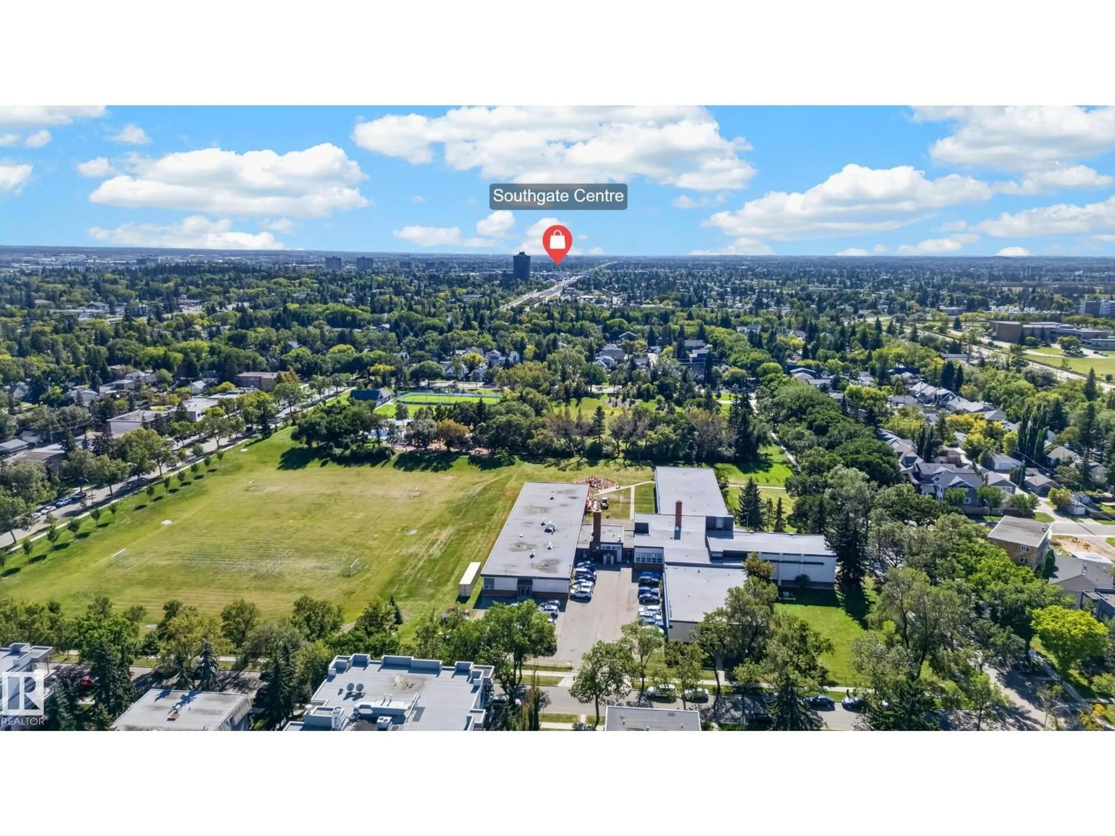 A pic from outside/outdoor area/front of a property/back of a property/a pic from drone, street for NW - 6807 112A ST, Edmonton Alberta T6H3K5