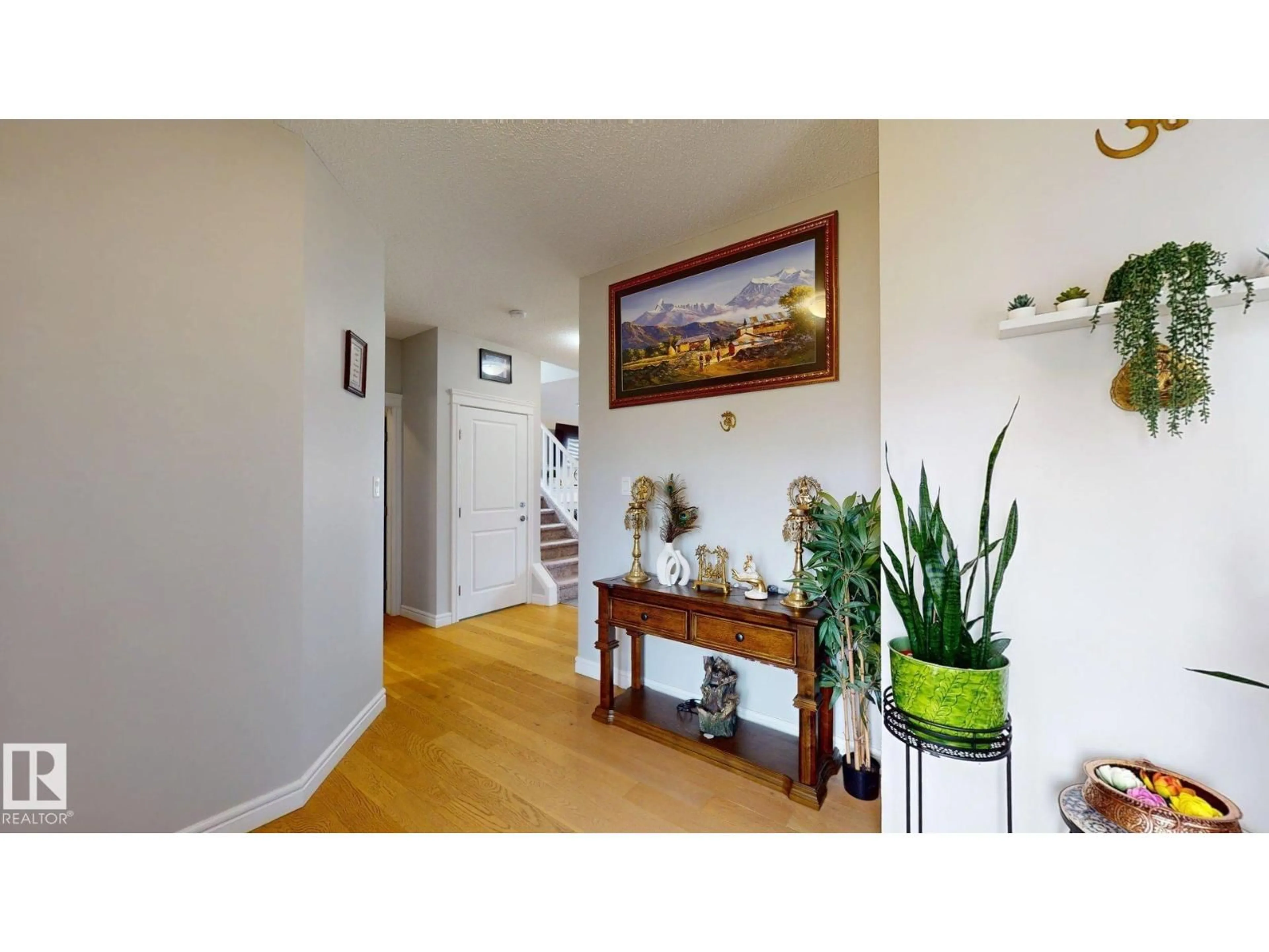 Indoor entryway for NW - 22407 99 AV, Edmonton Alberta T5T7C2