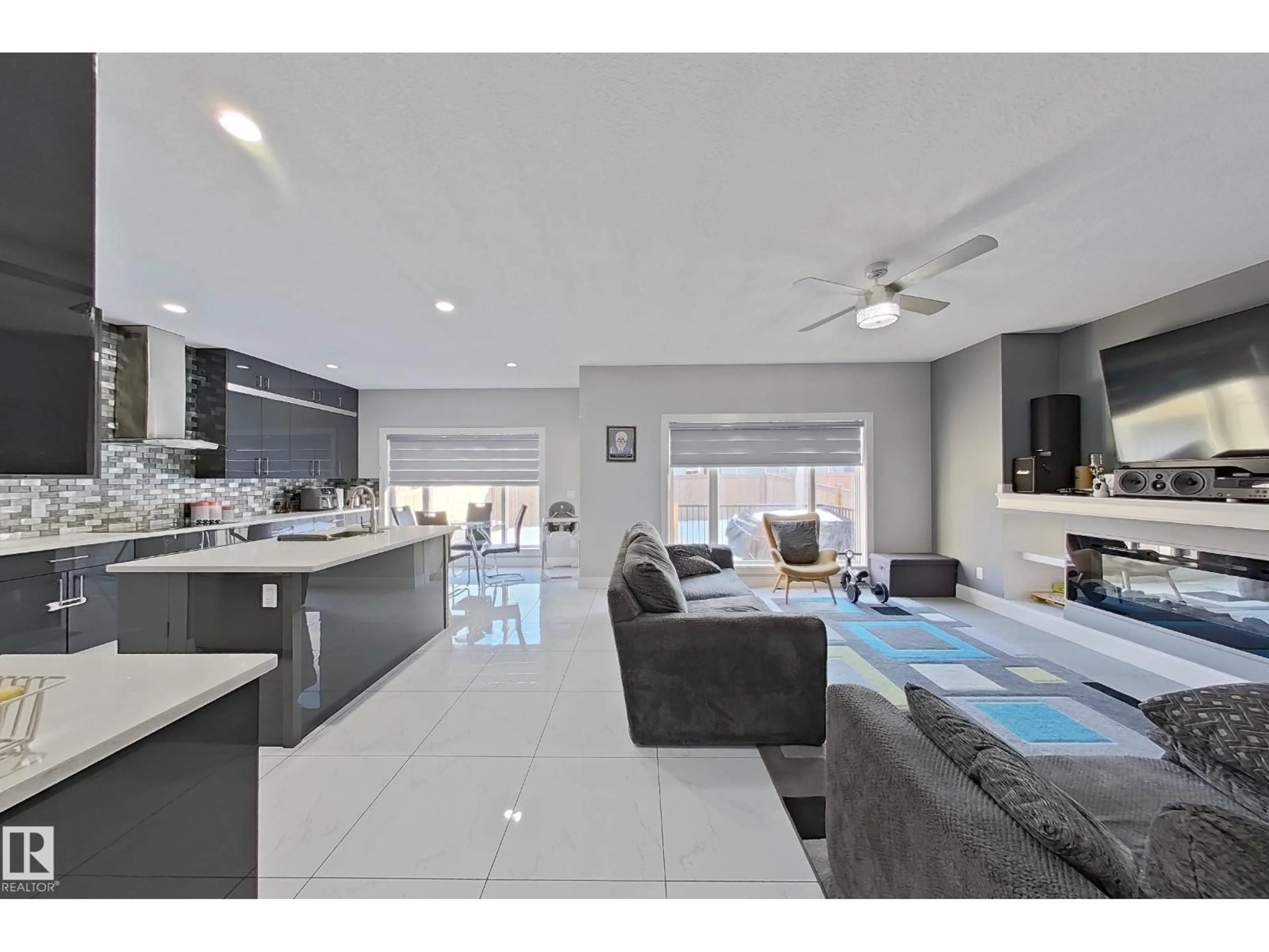 Open concept kitchen, unknown for 3107 13 AV, Edmonton Alberta T6T0Z3