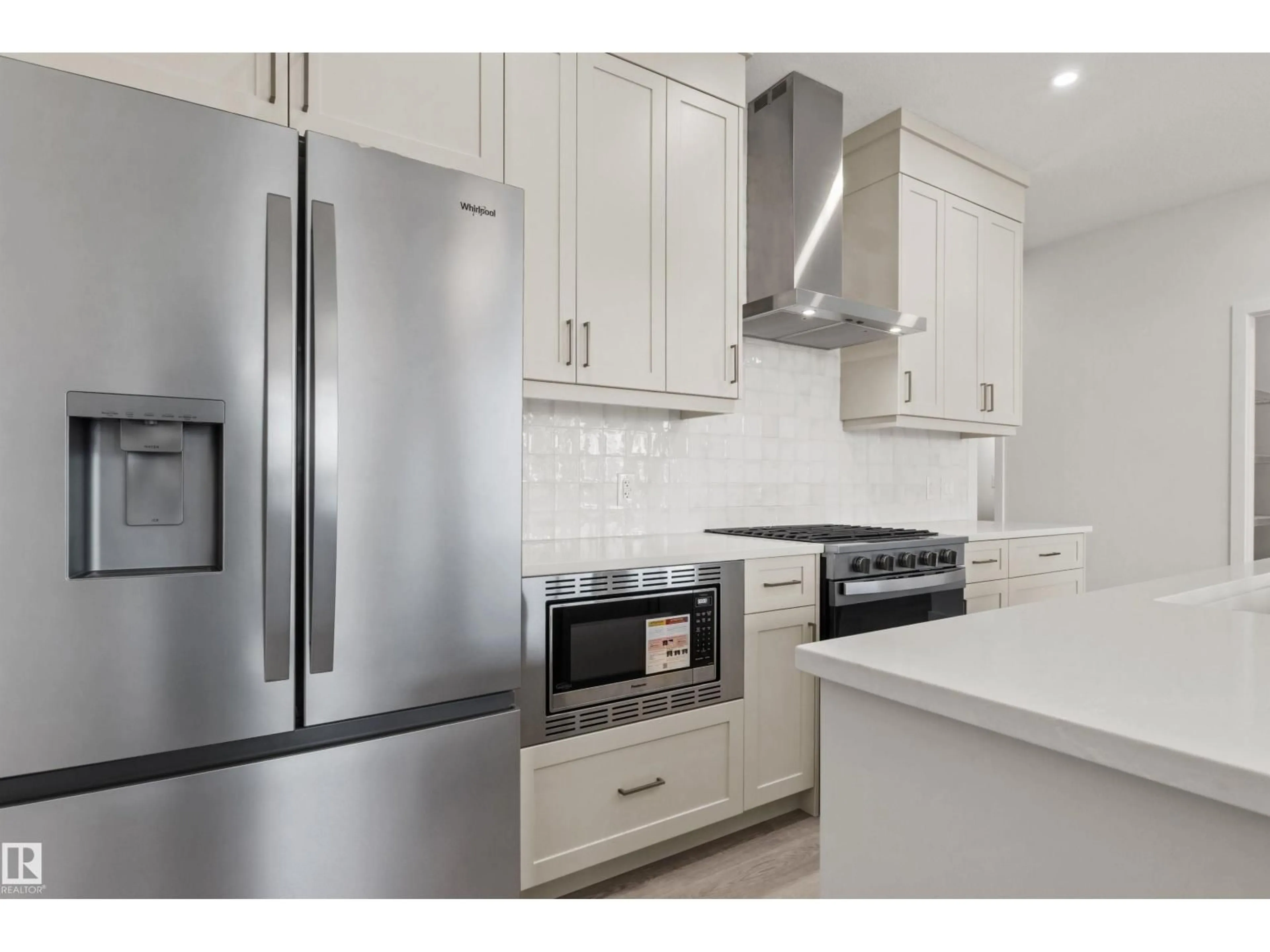 Standard kitchen, unknown for 271 PATERSON LI, Edmonton Alberta T6W5V2