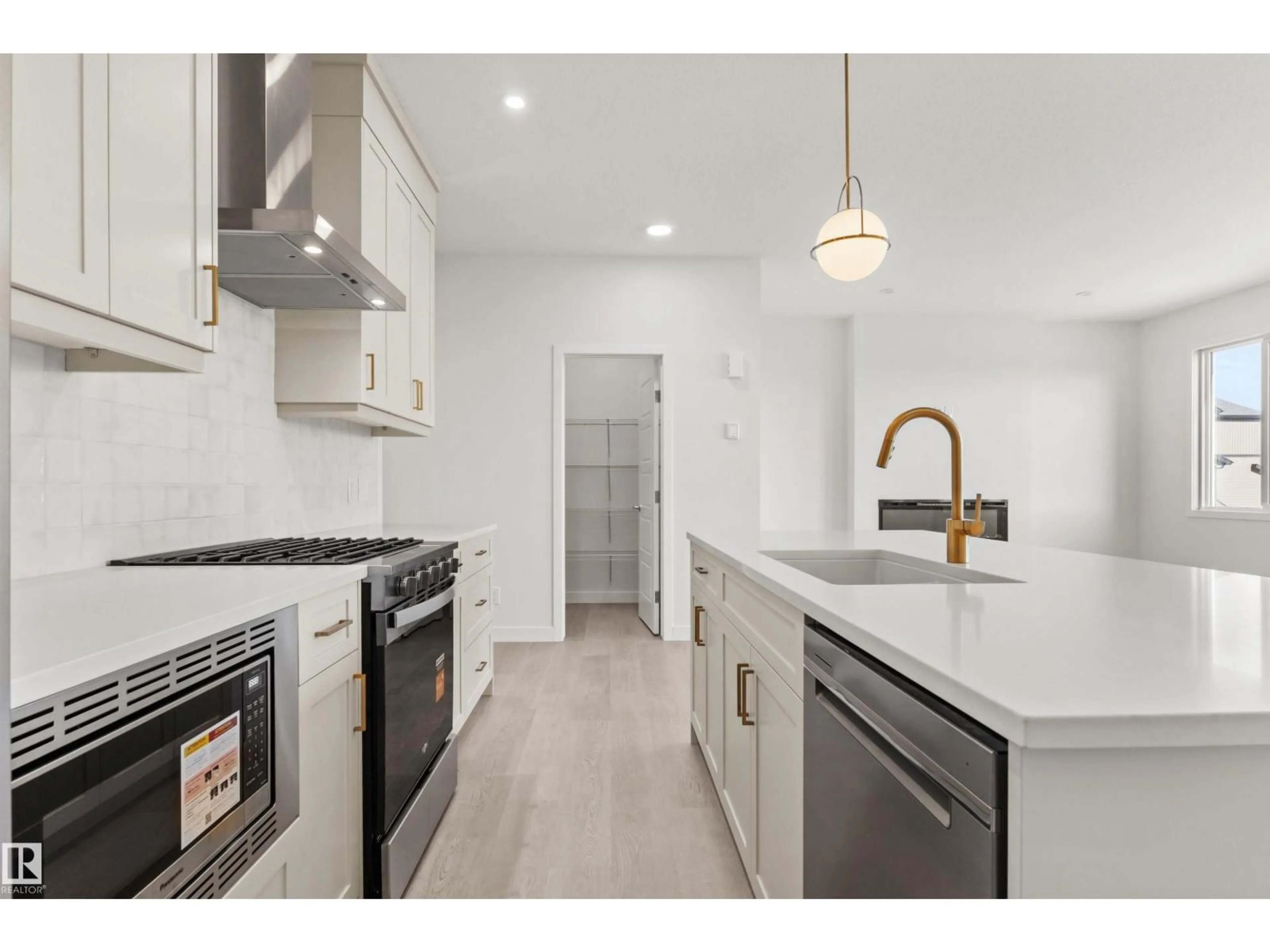 Open concept kitchen, ceramic/tile floor for 271 PATERSON LI, Edmonton Alberta T6W5V2