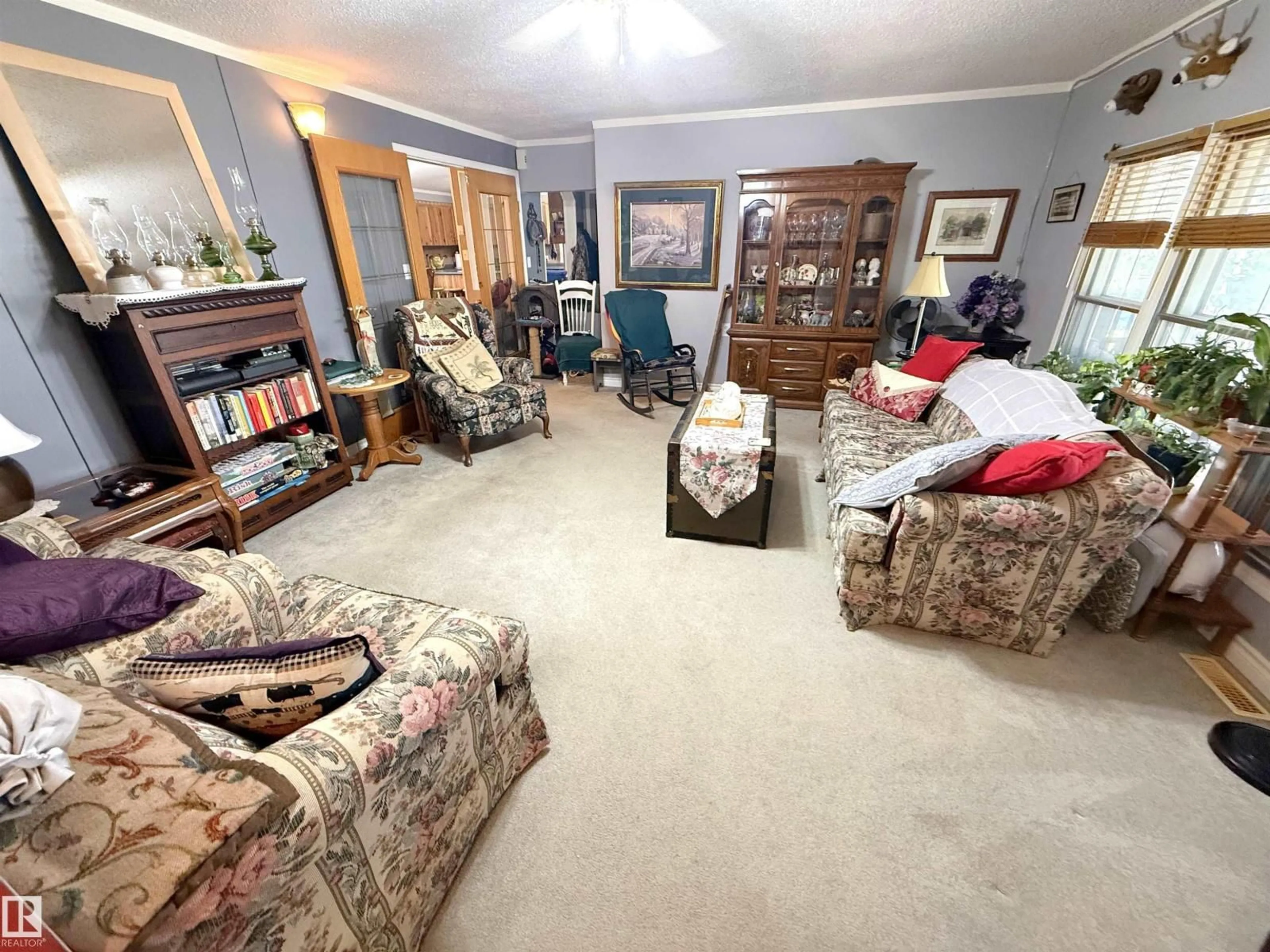 A pic of a room for #252 - 305 CALAHOO RD, Spruce Grove Alberta T7X3L2
