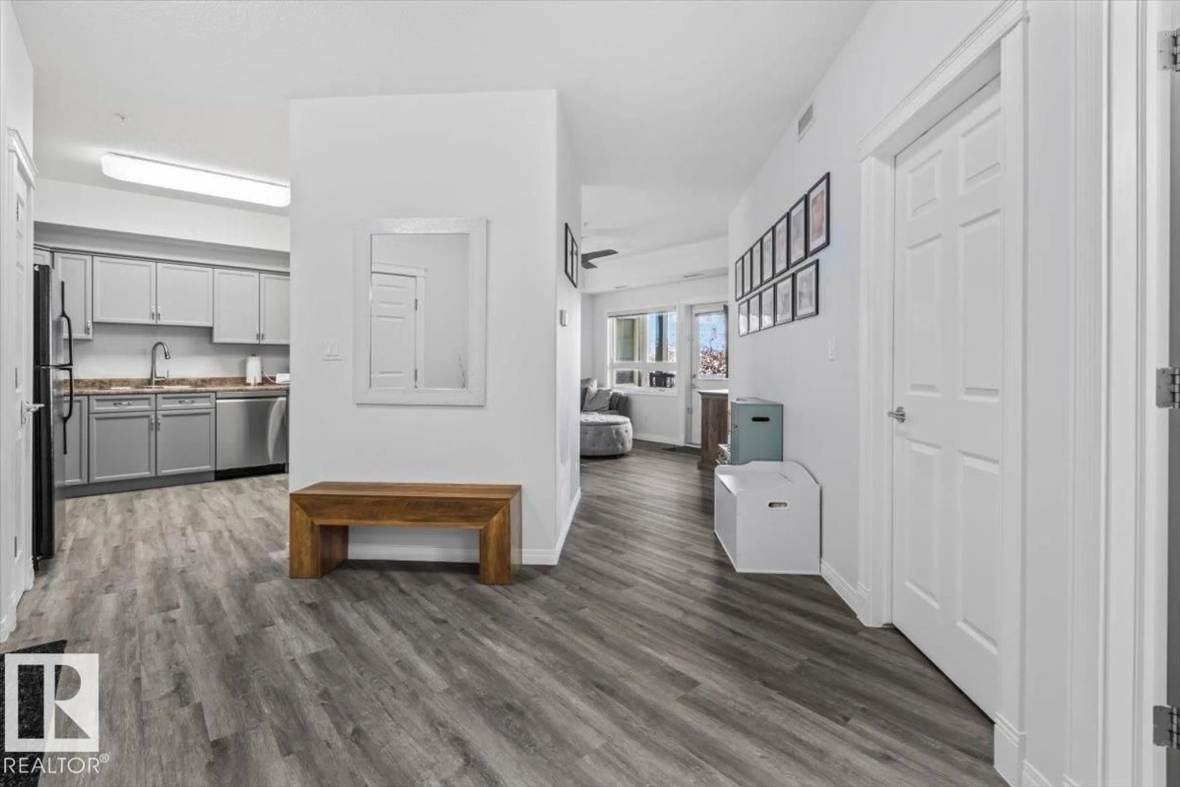 Indoor entryway for 208 - 8702 SOUTHFORT DR, Fort Saskatchewan Alberta T8L4R6