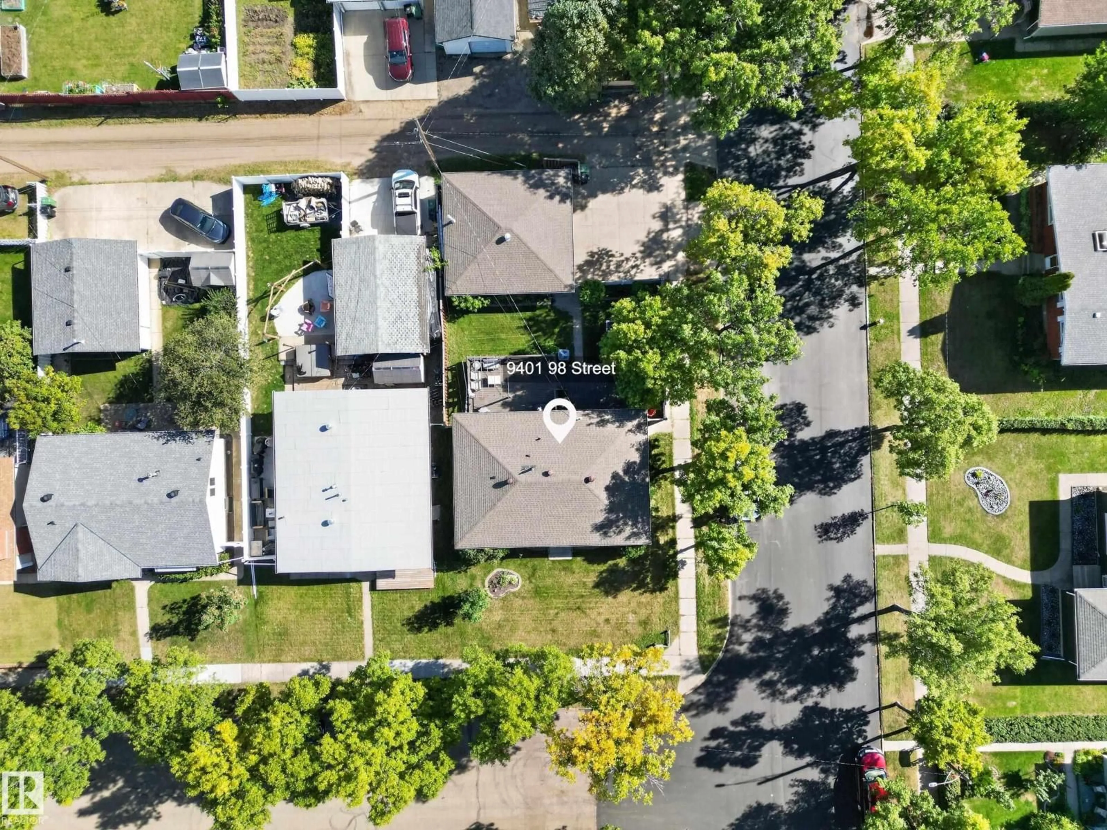A pic from outside/outdoor area/front of a property/back of a property/a pic from drone, street for 9401 98 ST, Fort Saskatchewan Alberta T8L1T2