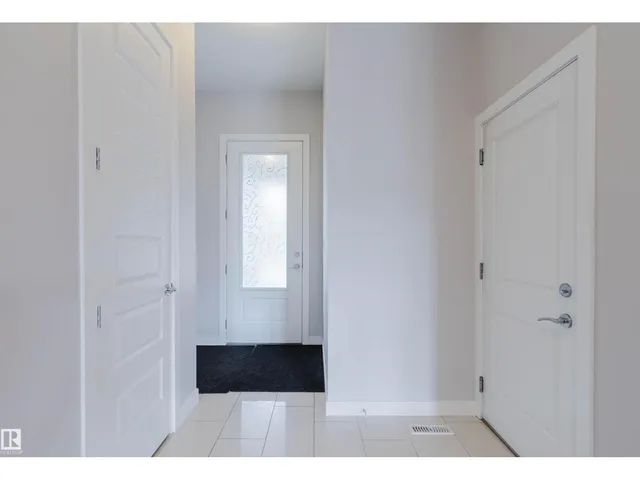 2921 ANDERSON CT, Edmonton 3