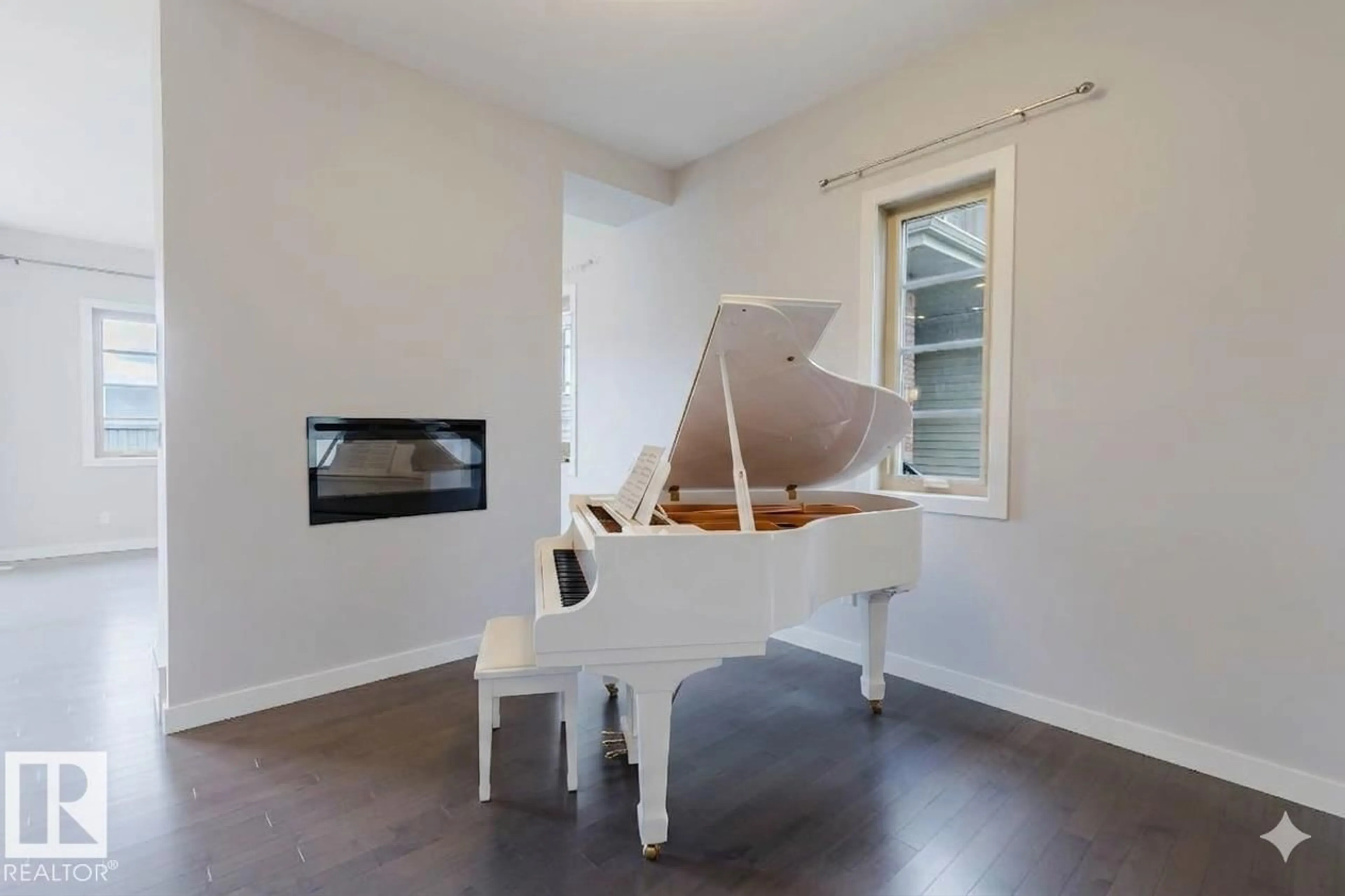 A pic of a room for 2921 ANDERSON CT, Edmonton Alberta T6W2N3