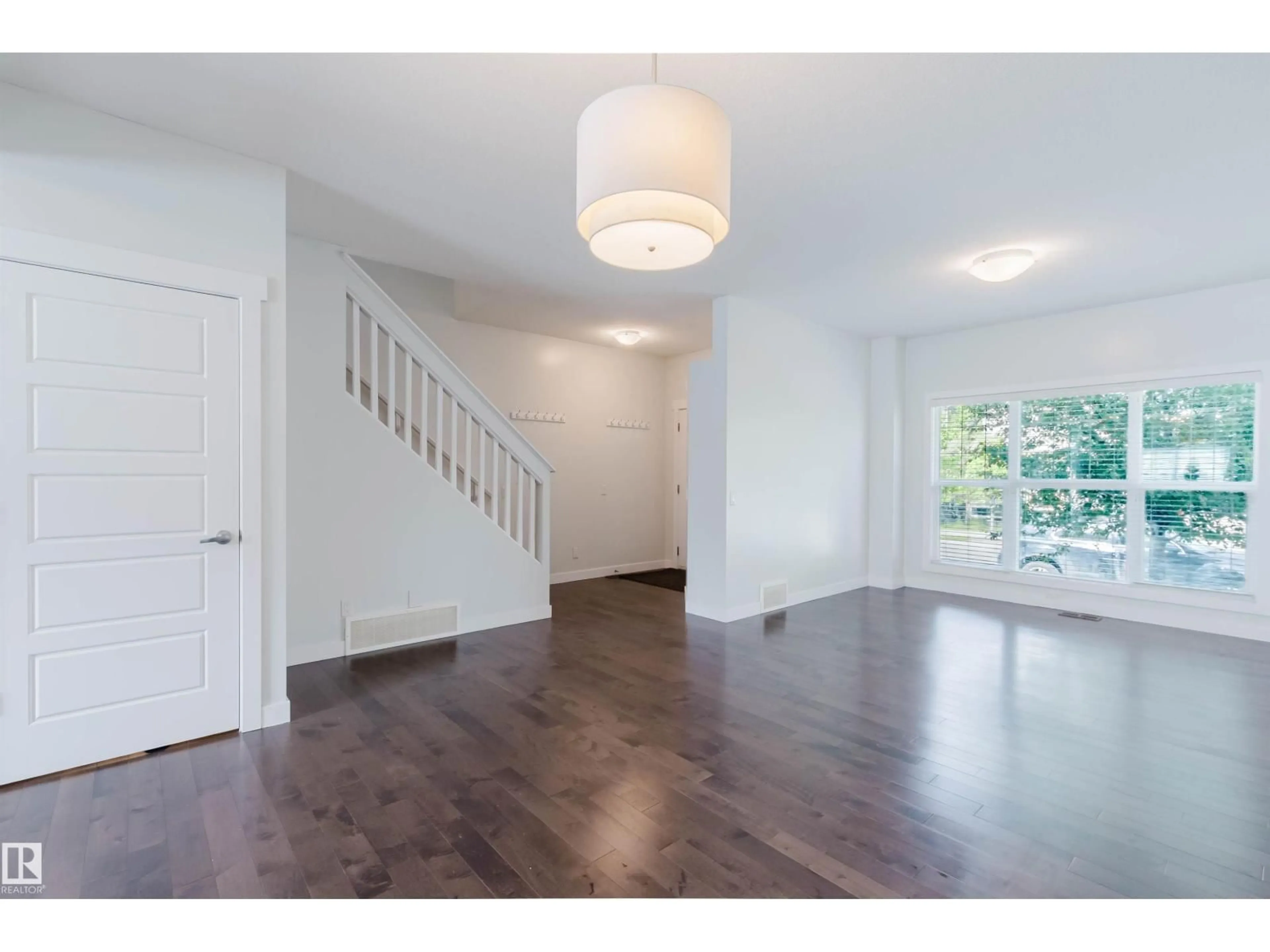Indoor entryway for LI SW - 4315 PROWSE LINK, Edmonton Alberta T6W3A7