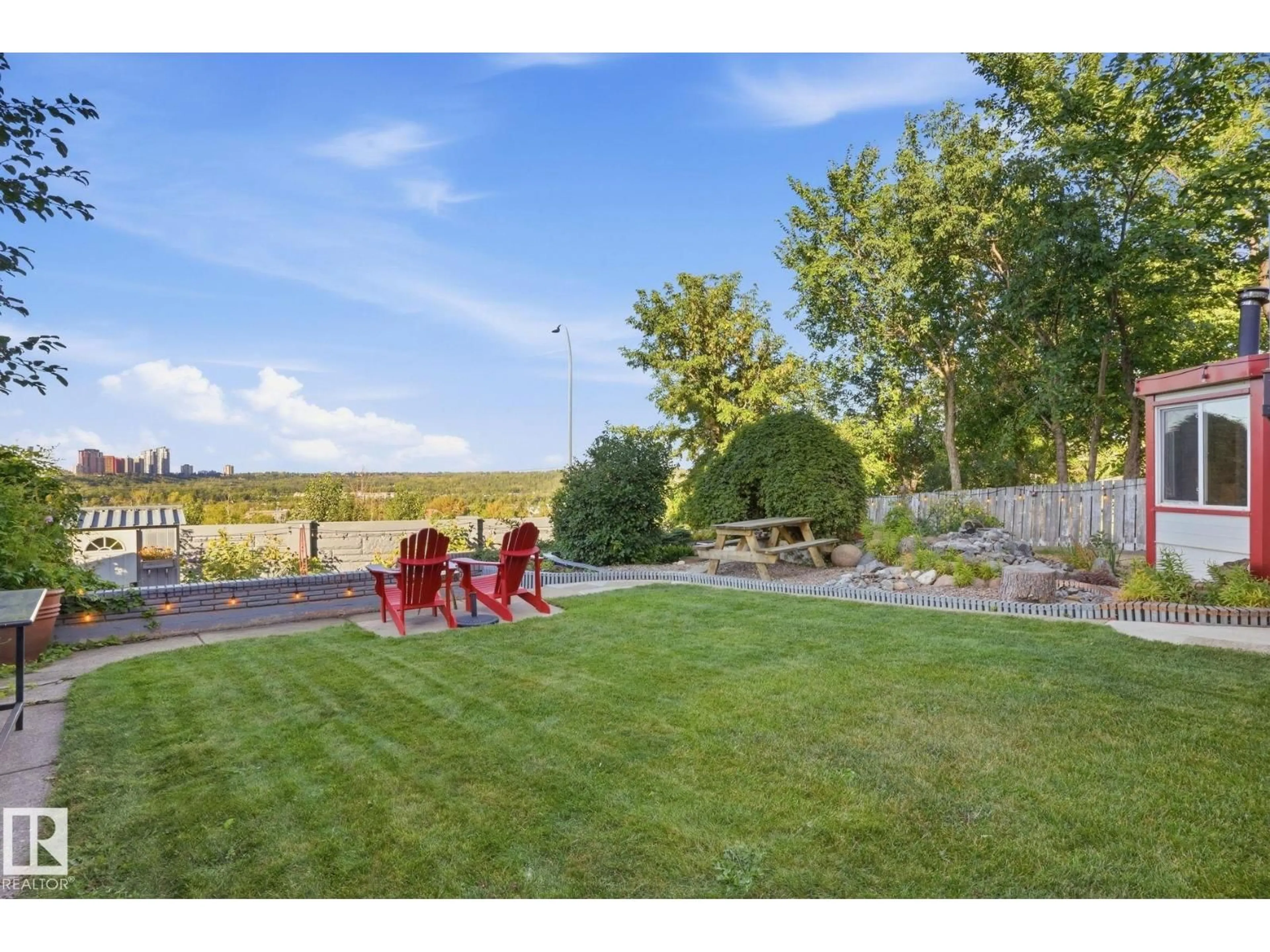 Patio, water/lake/river/ocean view for NW - 9520 95 AV, Edmonton Alberta T6C2A4