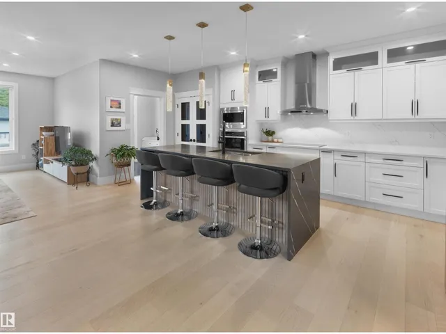 10926 72 AV, Edmonton 5