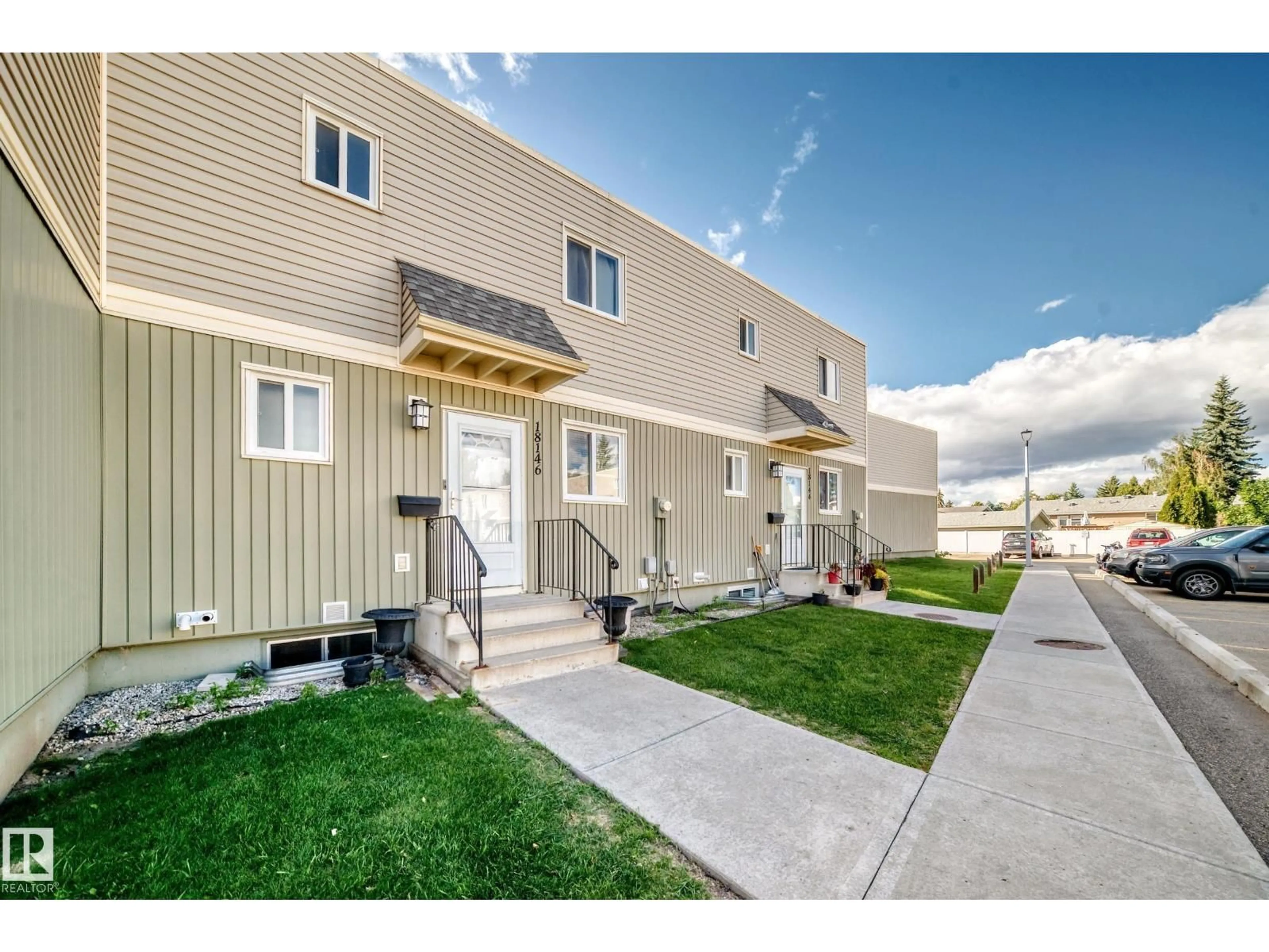 Unknown for 18146 81 AV, Edmonton Alberta T5T1S4