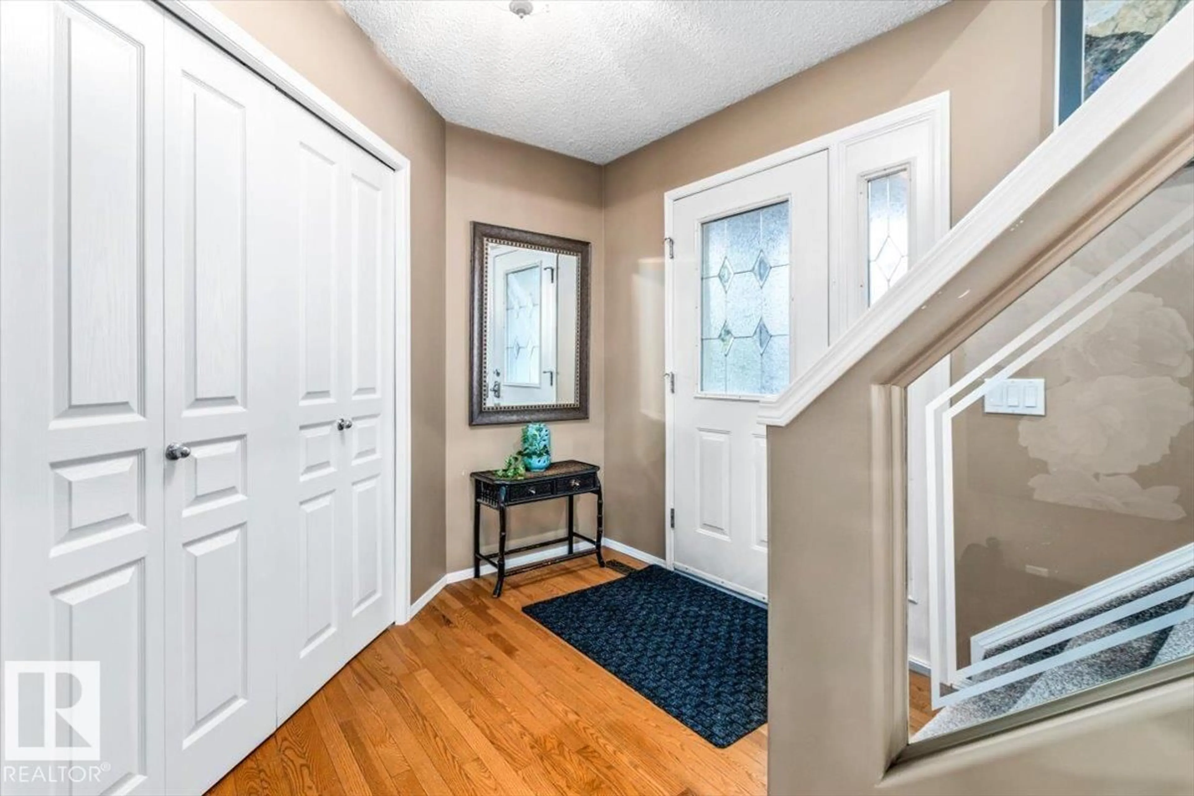 Indoor entryway for 184 FOXBORO PL, Sherwood Park Alberta T8A5Y5