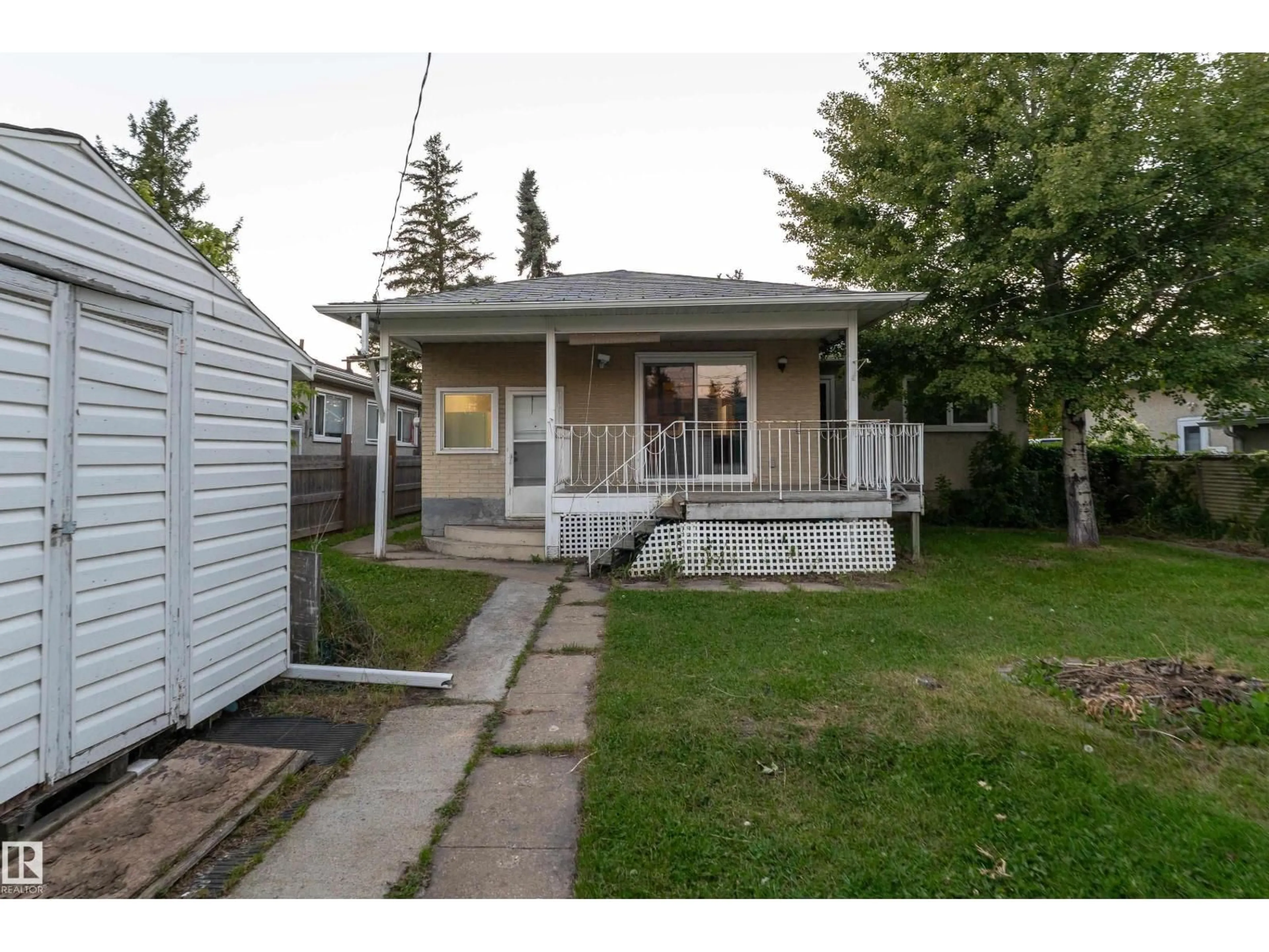 Unknown for 9605 158 ST, Edmonton Alberta T5P2W9