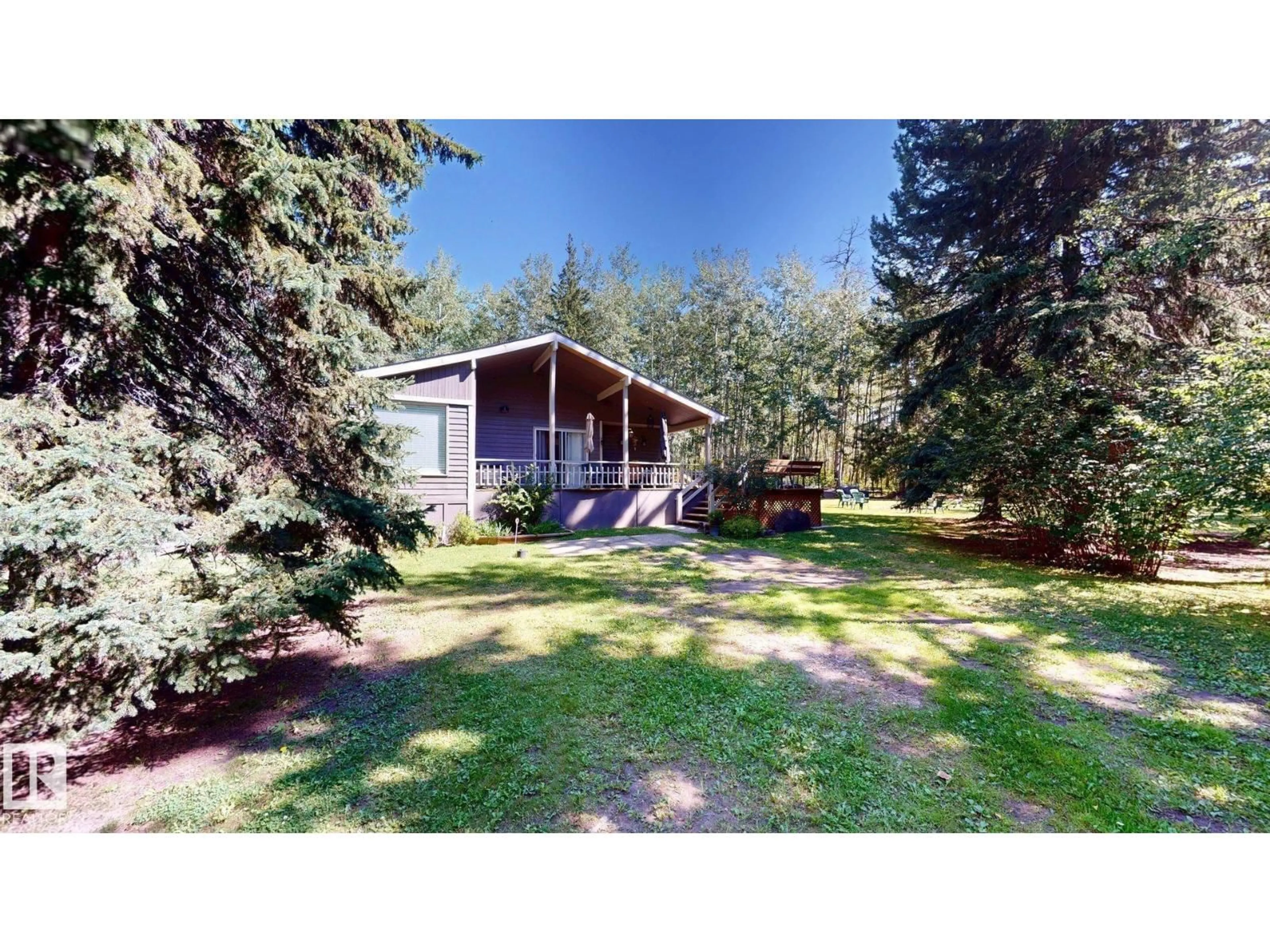 A pic from outside/outdoor area/front of a property/back of a property/a pic from drone, unknown for 602 HIGHLAND RD, Rural Wetaskiwin County Alberta T0C2C0