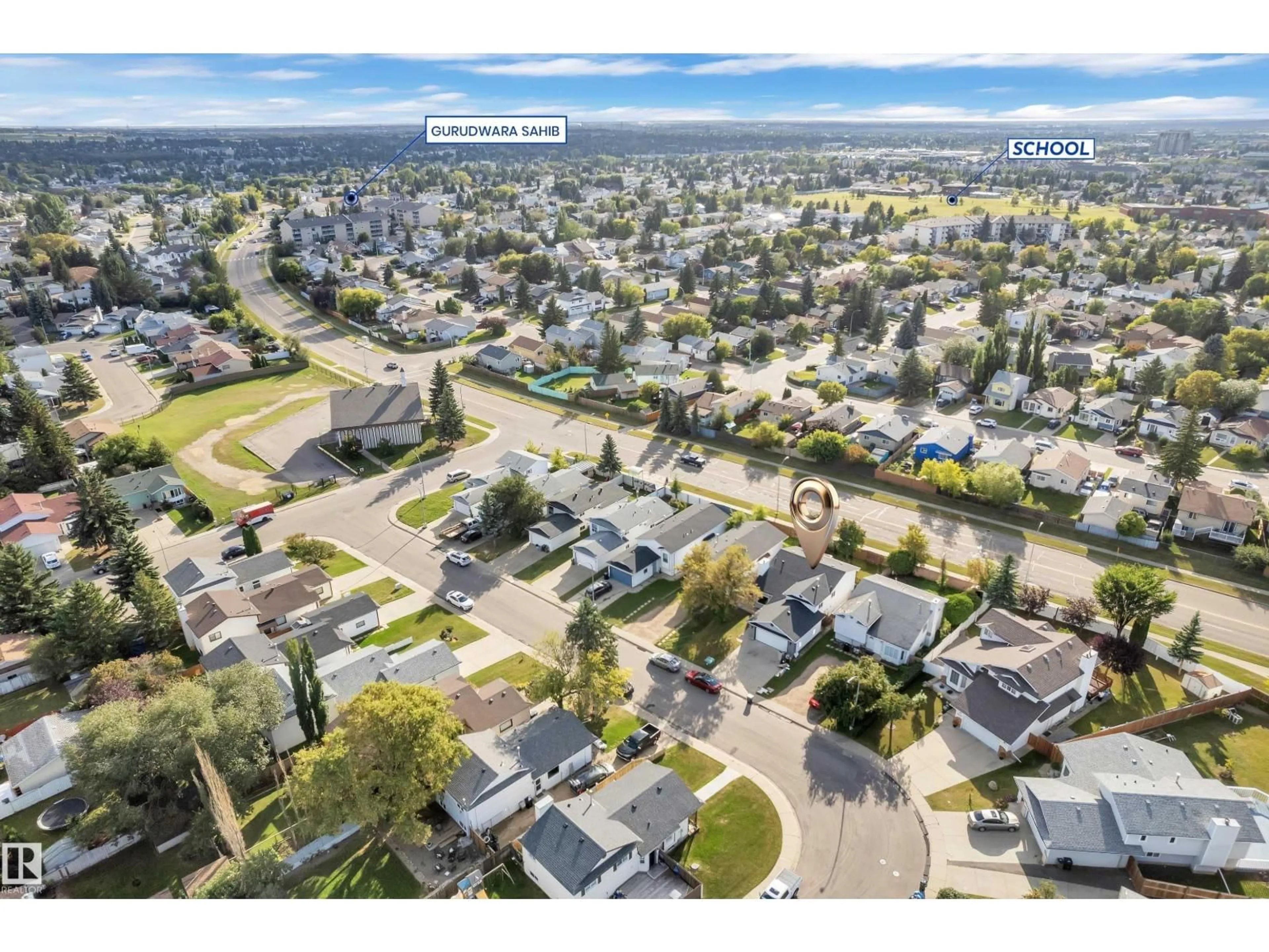 A pic from outside/outdoor area/front of a property/back of a property/a pic from drone, street for 3320 43 ST, Edmonton Alberta T6L6A4