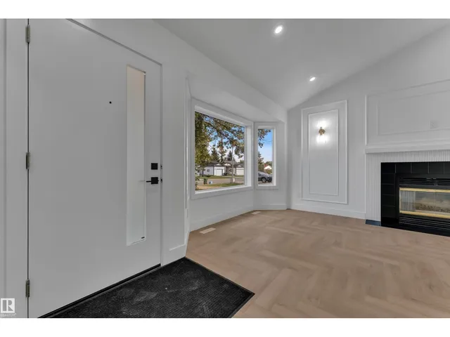 3320 43 ST, Edmonton 5
