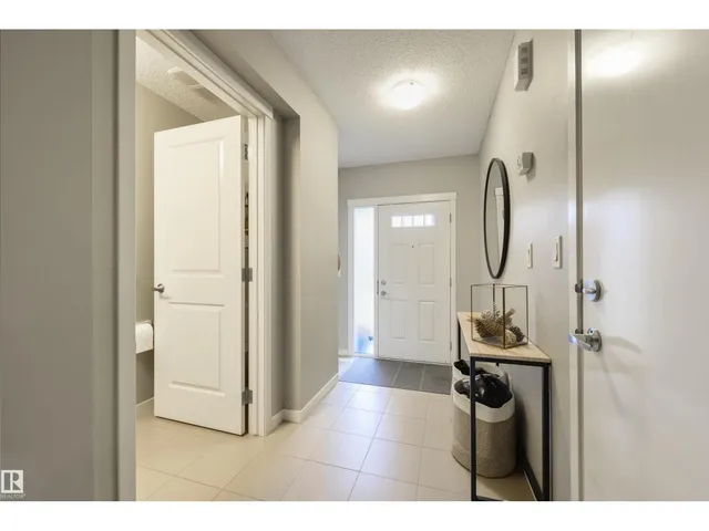5228 20 AV, Edmonton 4