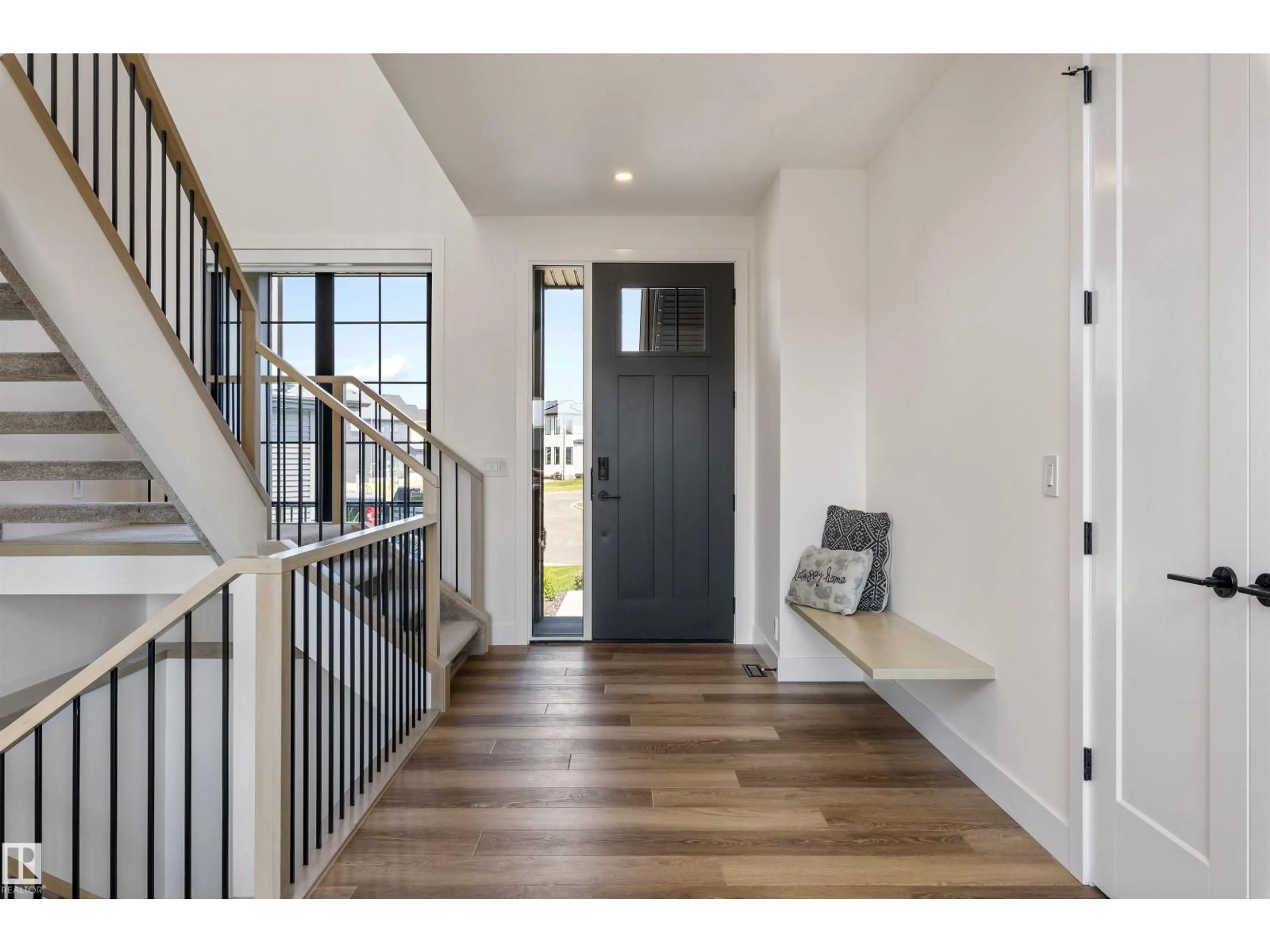 Indoor entryway for 6 HARROW CL, Ardrossan Alberta T8E0B5