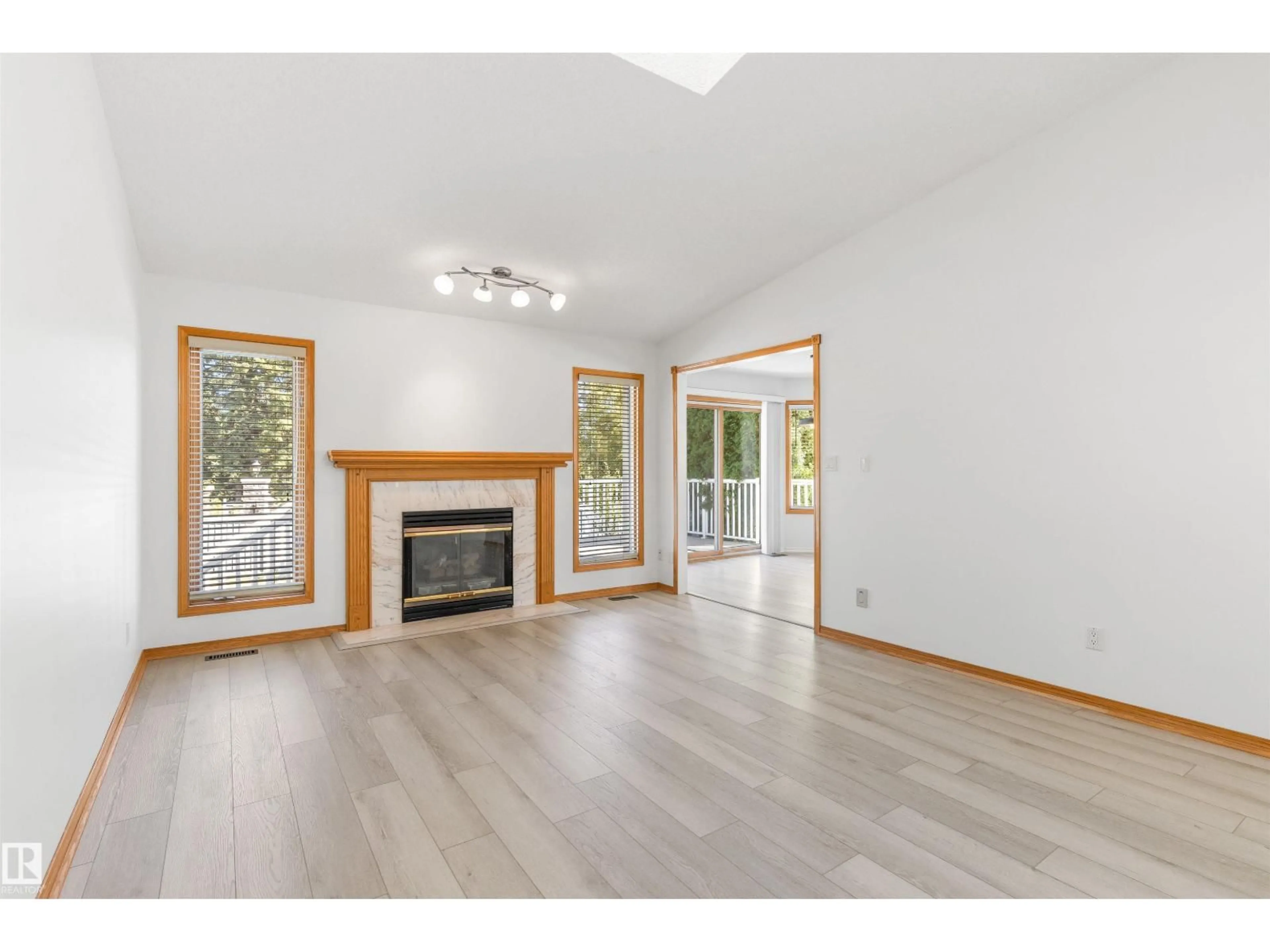 Unknown for 206 COUNTRY CLUB PT, Edmonton Alberta T6M2J6